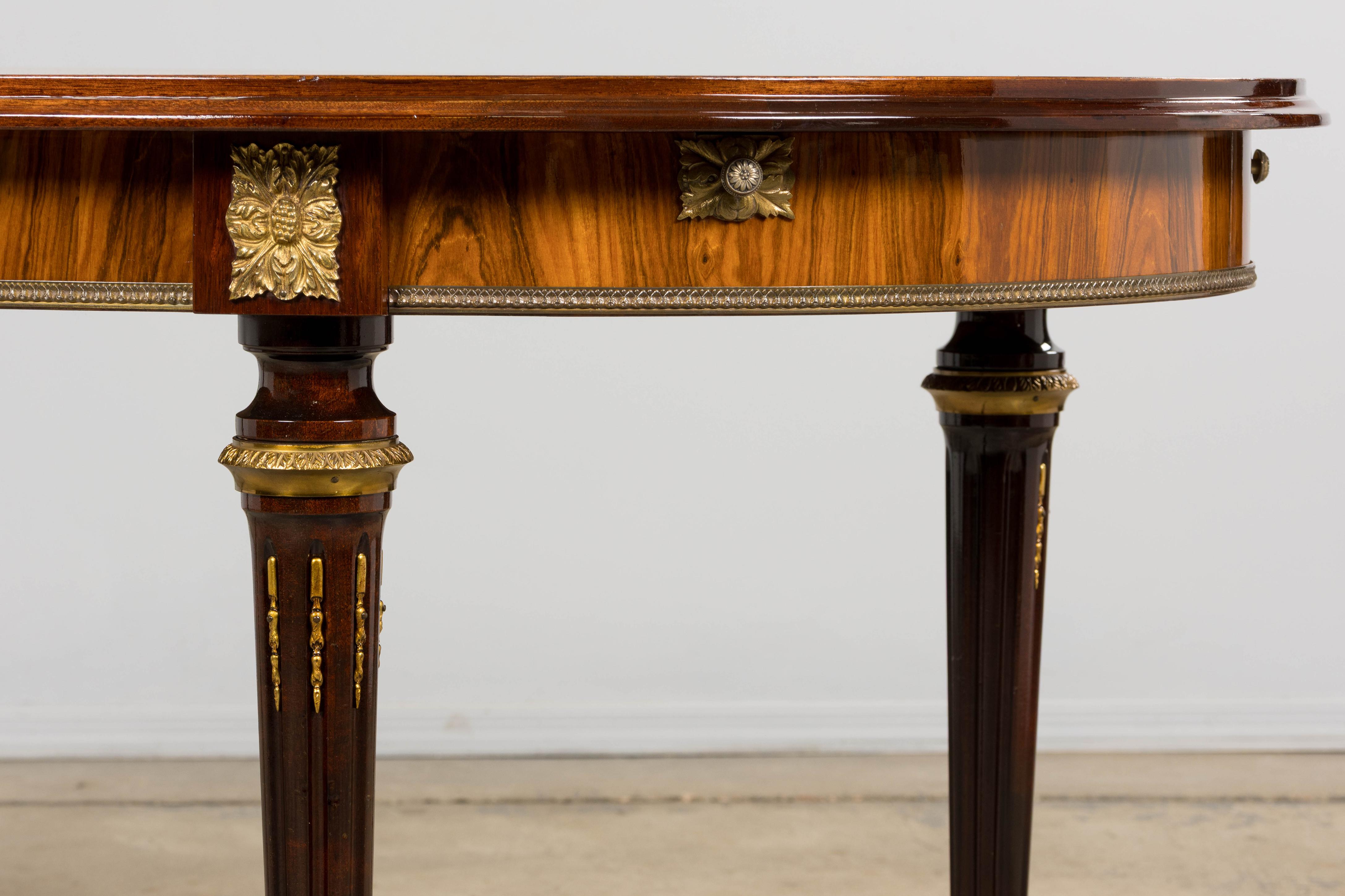 Antique French Louis XVI Style Rosewood Dining Table with Floral Inlay For Sale 15