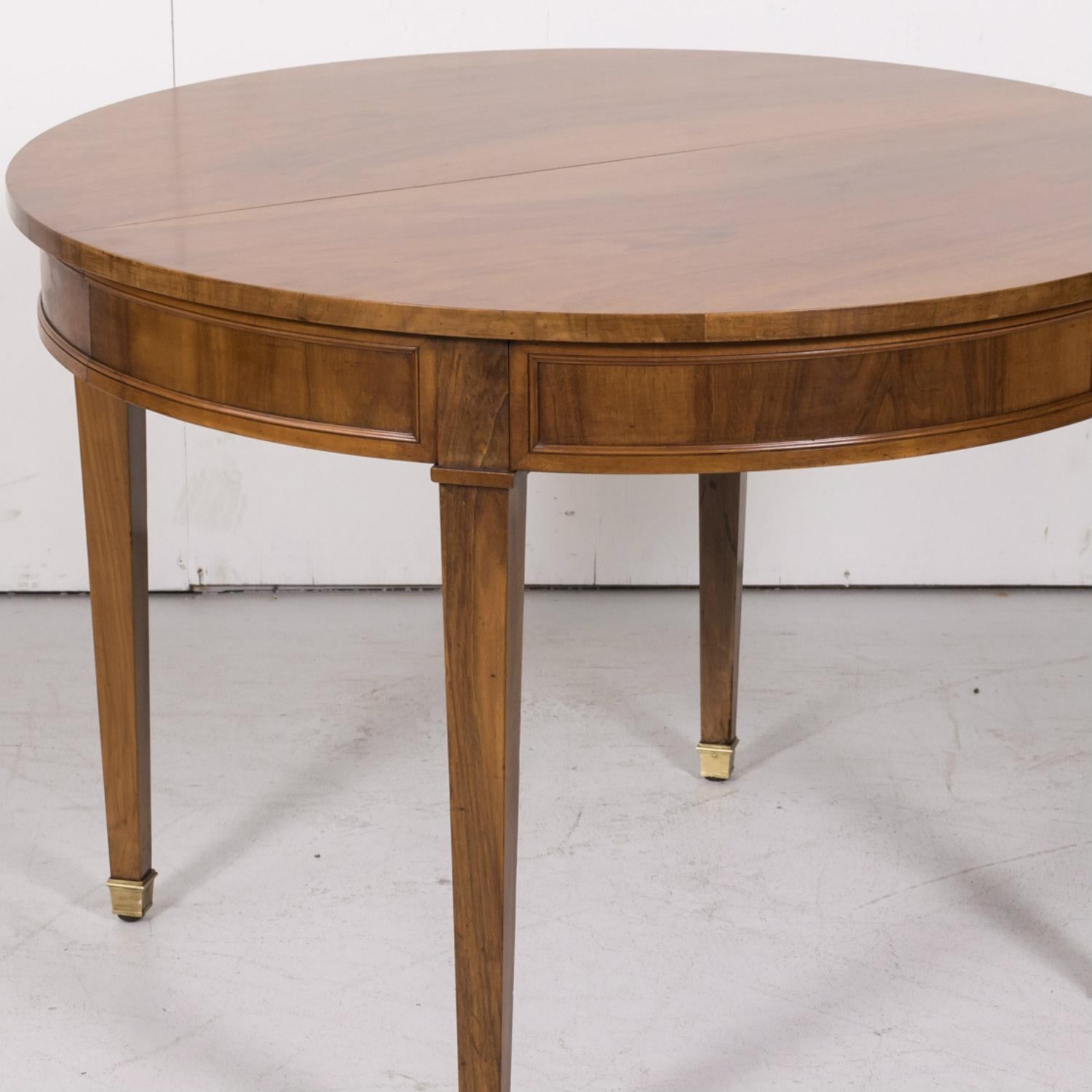 Antique French Louis XVI Style Round Walnut Dining Table 2