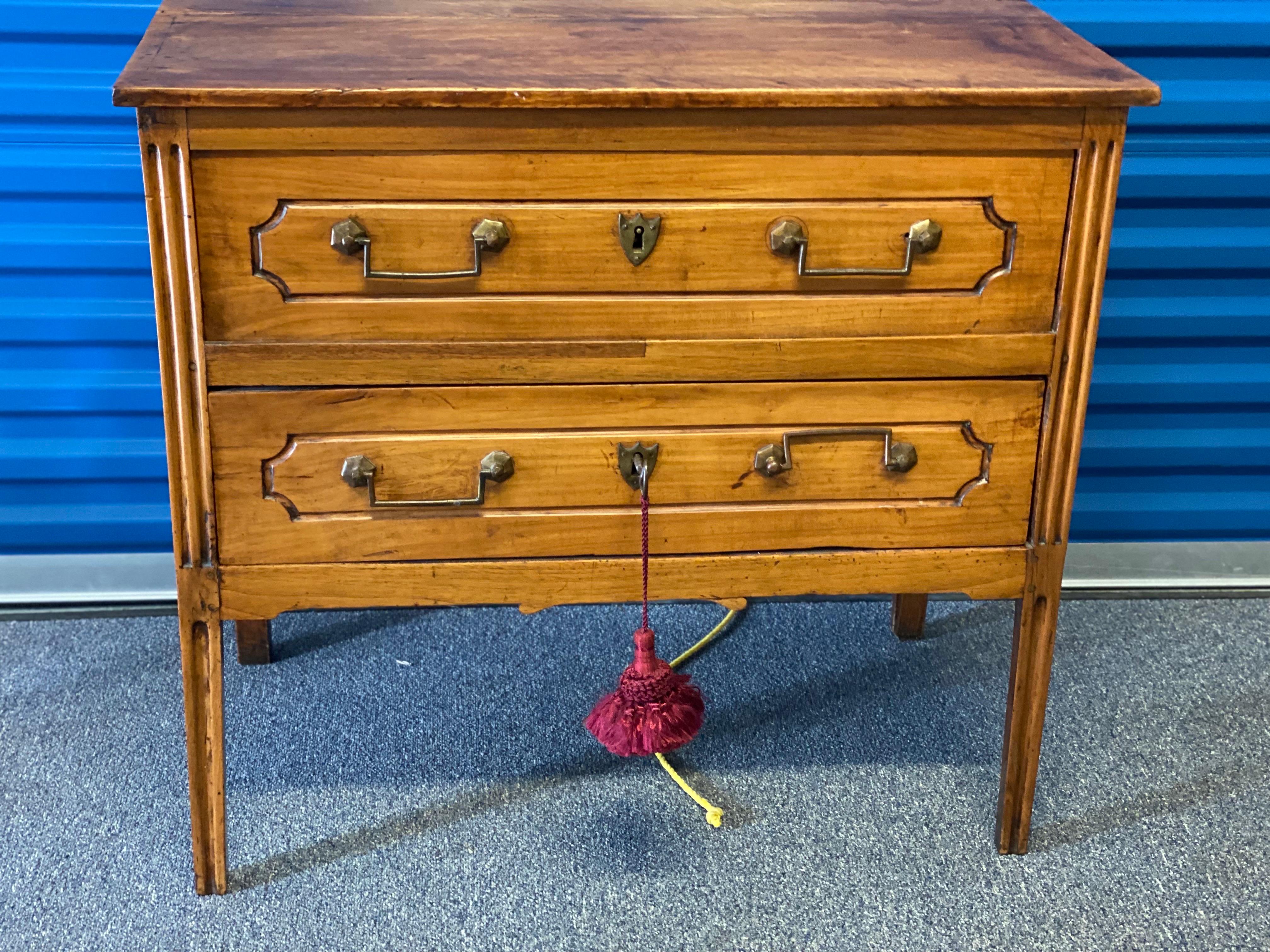 Francese Antique French Secrétaire in stile Luigi XVI in vendita