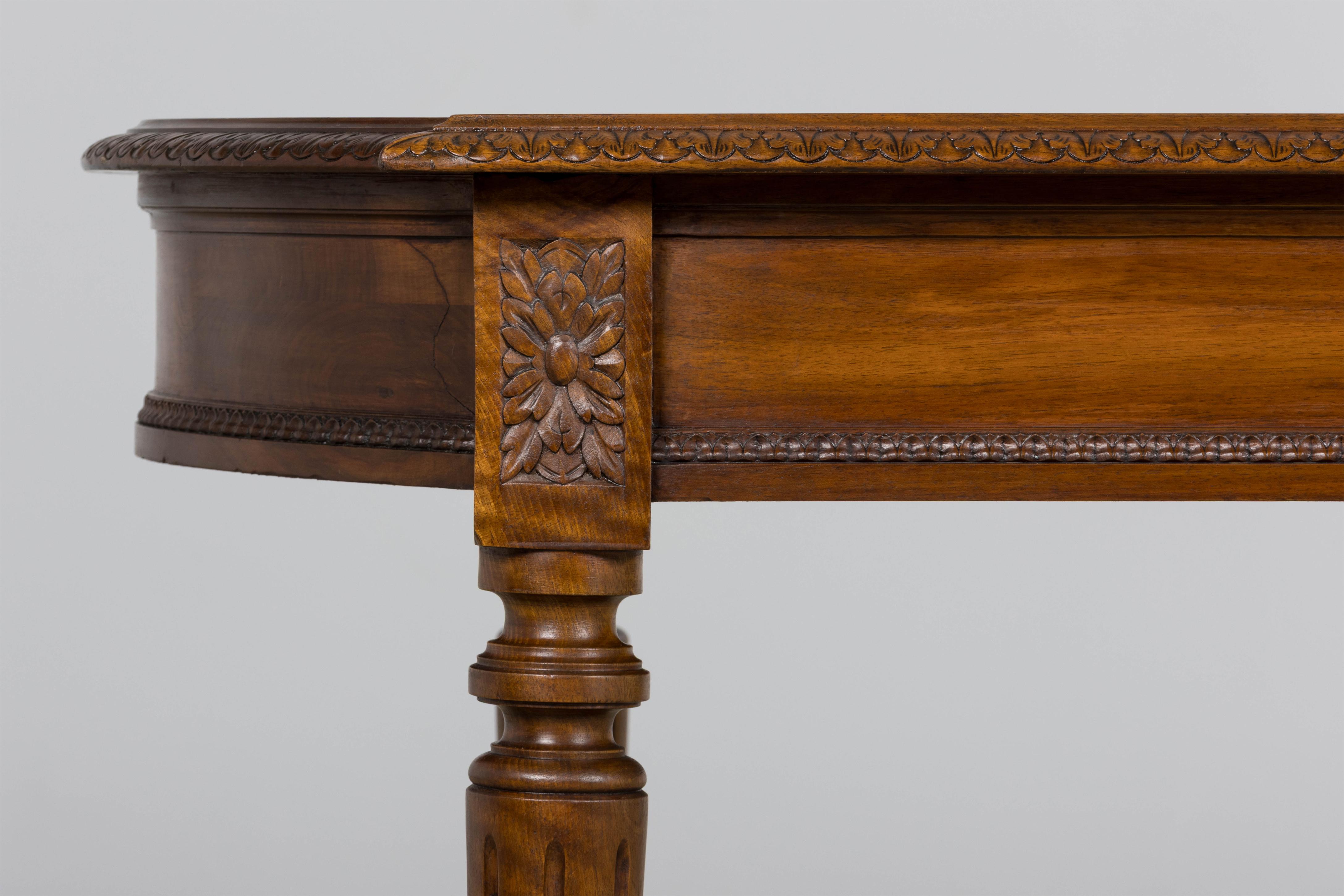 Antique French Louis XVI Style Walnut Writing Desk For Sale 1