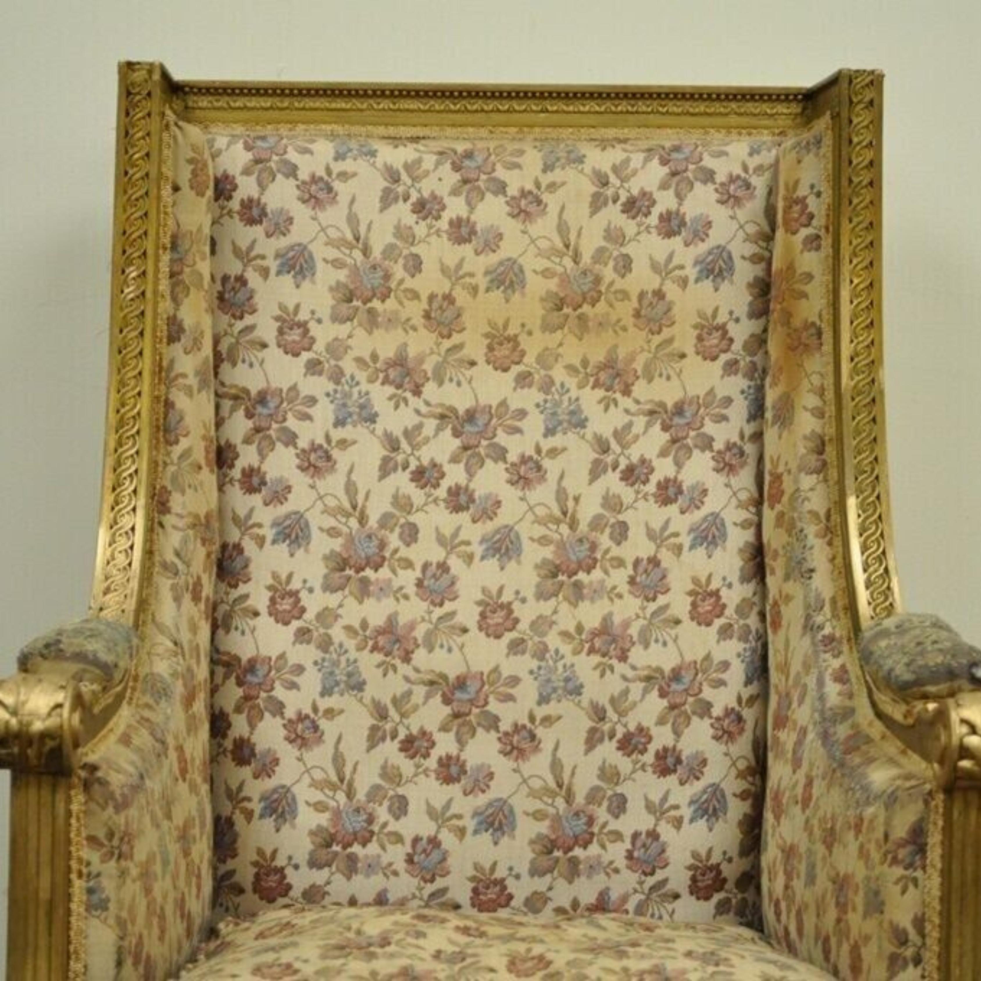 Antique French Louis XVI Victorian Gold Gilt Wood Wing Back Bergere Arm Chair In Good Condition For Sale In Philadelphia, PA