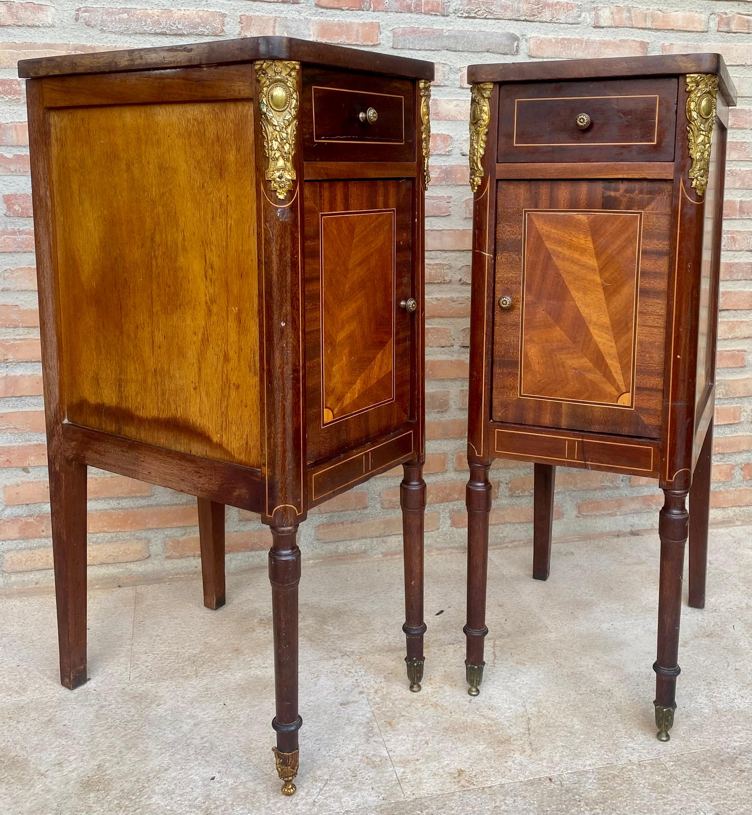 Antique French Louis XVI Walnut and Bronze Nightstands, 1920s, Set of 2 For Sale 2