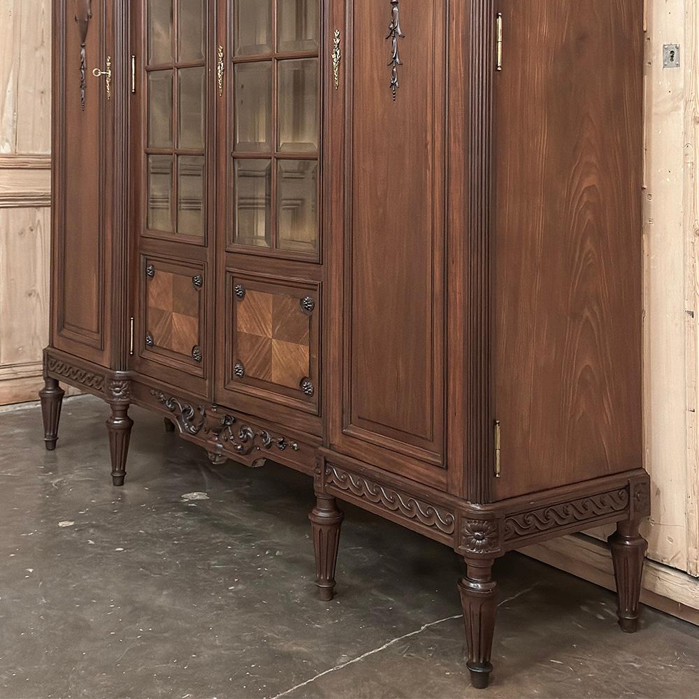 Antique French Louis XVI Walnut Bookcase ~ Bibliotheque by Hirler of Alsace en vente 7