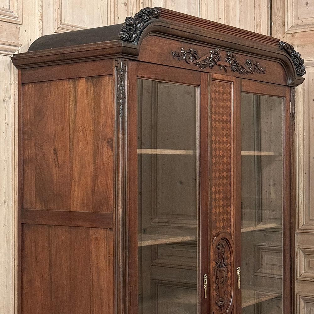 Antique French Louis XVI Walnut Bookcase ~ Display Armoire For Sale 11