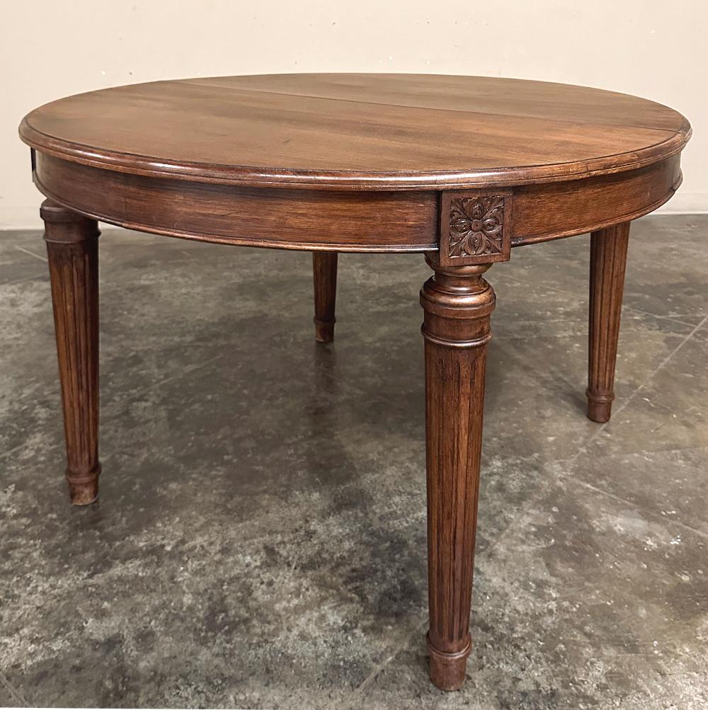 Ancienne table de salle à manger en noyer Louis XVI ~ table de jeu en vente 6