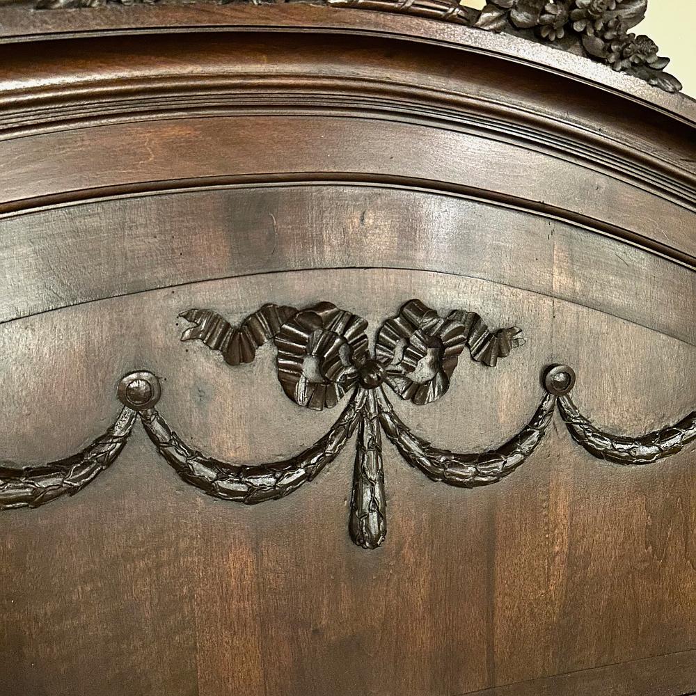 Antique Trumeau français Louis XVI en noyer ~ Mirror en vente 3