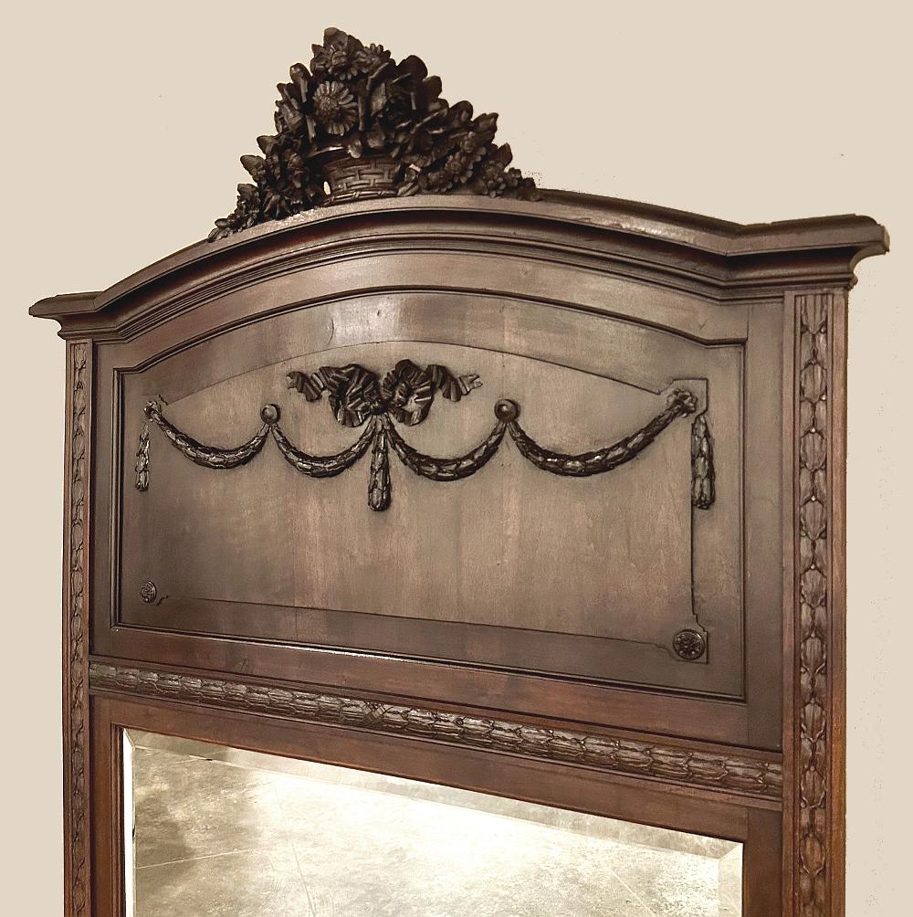 Antique Trumeau français Louis XVI en noyer ~ Mirror en vente 5