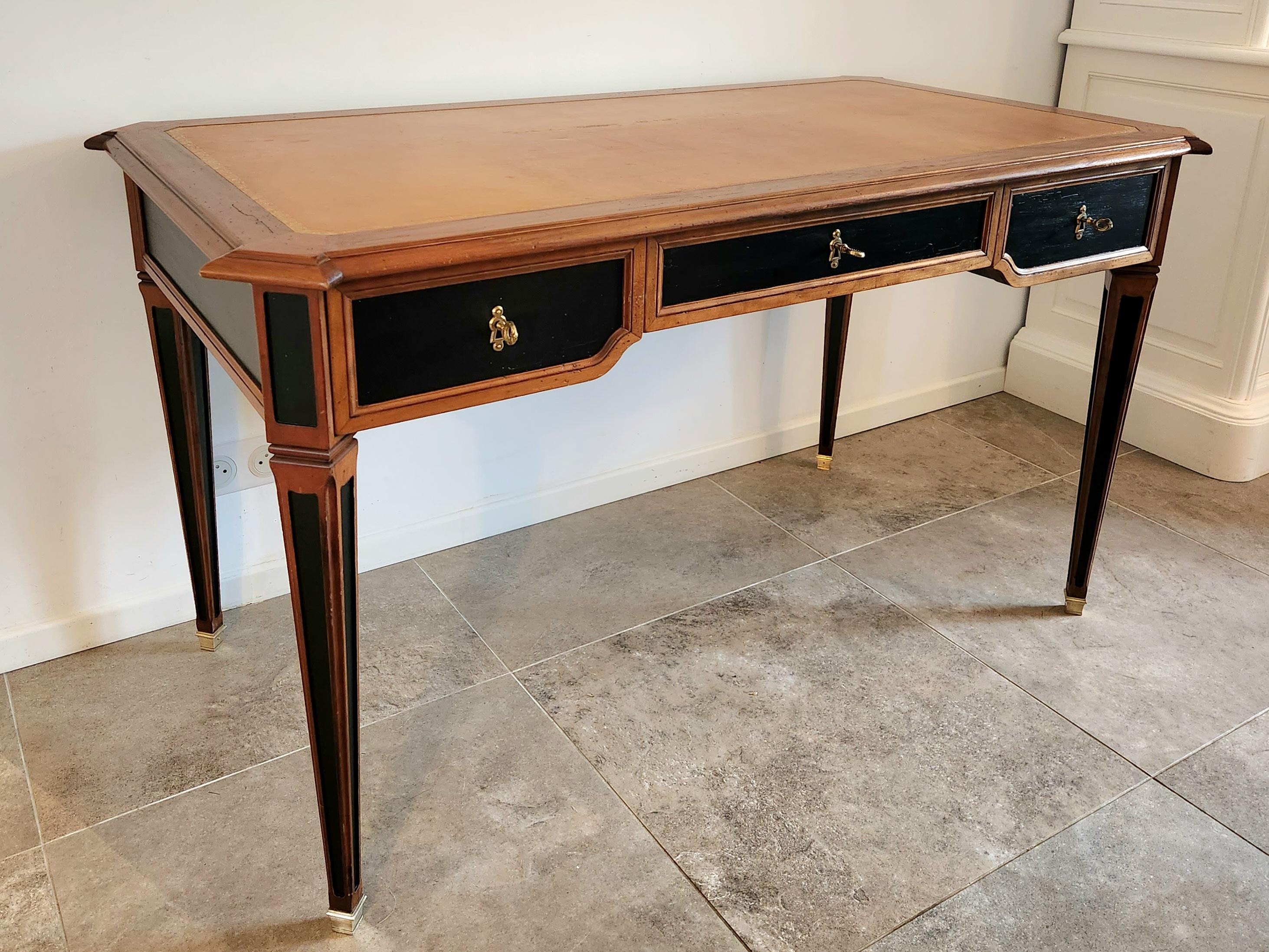 Bureau français ancien Louis XVI en cuir cognac en vente 9
