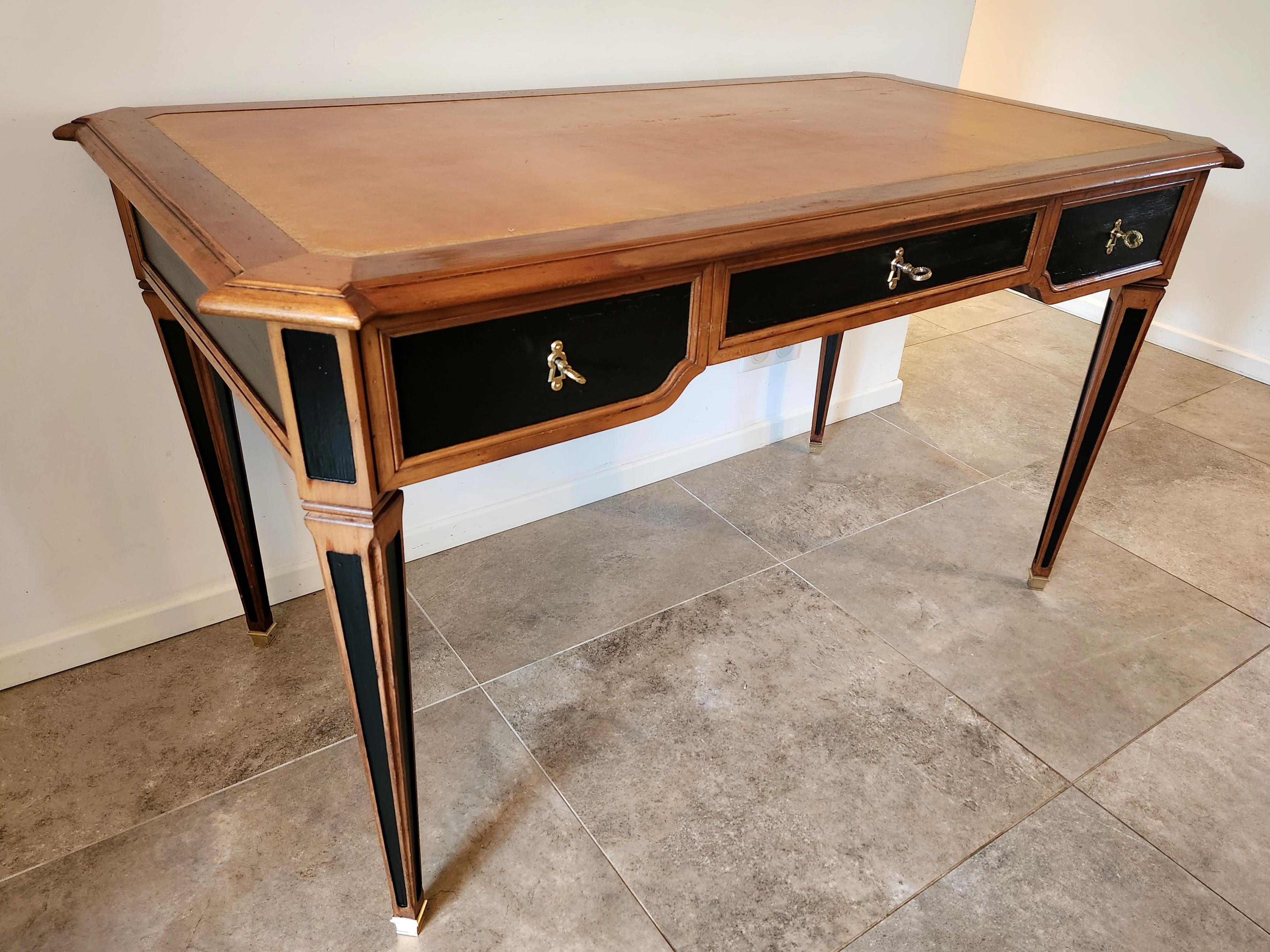Bureau français ancien Louis XVI en cuir cognac en vente 10