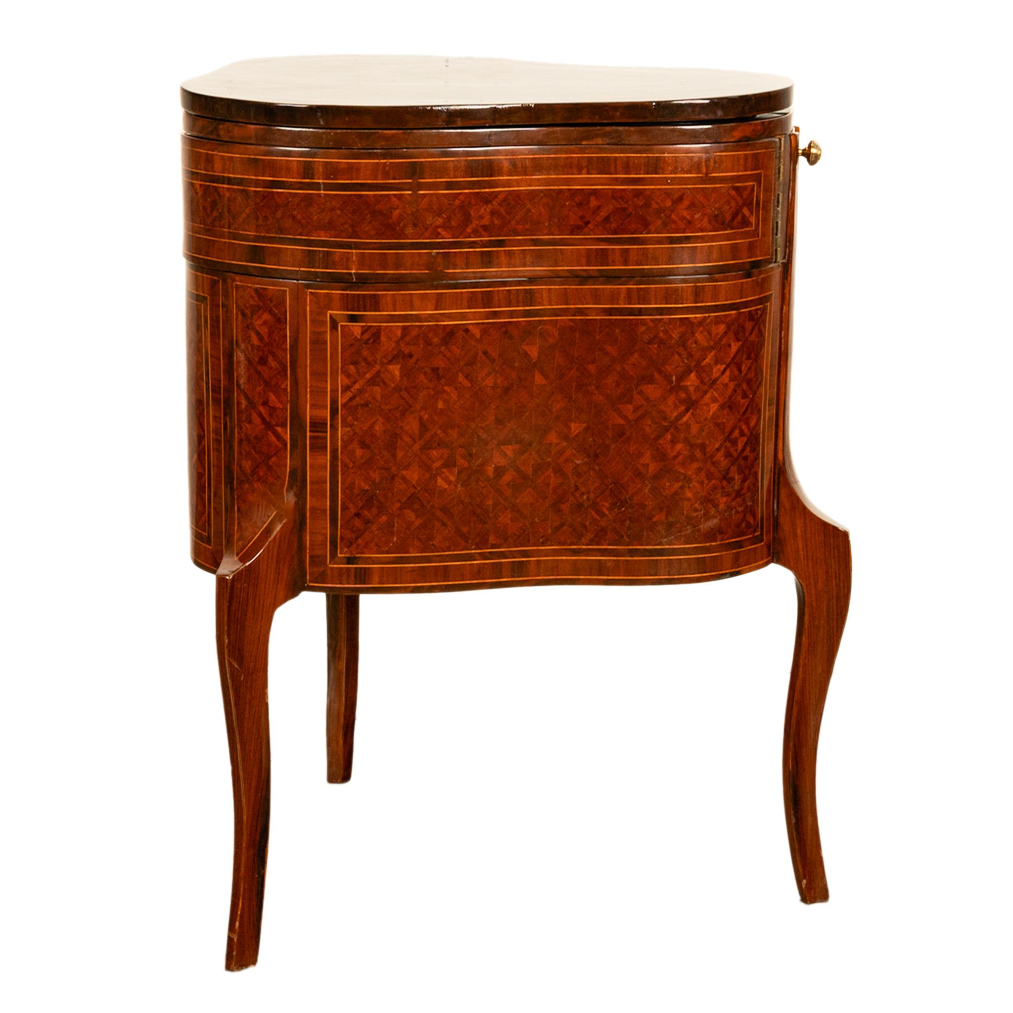 Antique French LouisXV Mechanical Tulipwood Dressing Table de Toilette Desk 1800 In Good Condition For Sale In Portland, OR