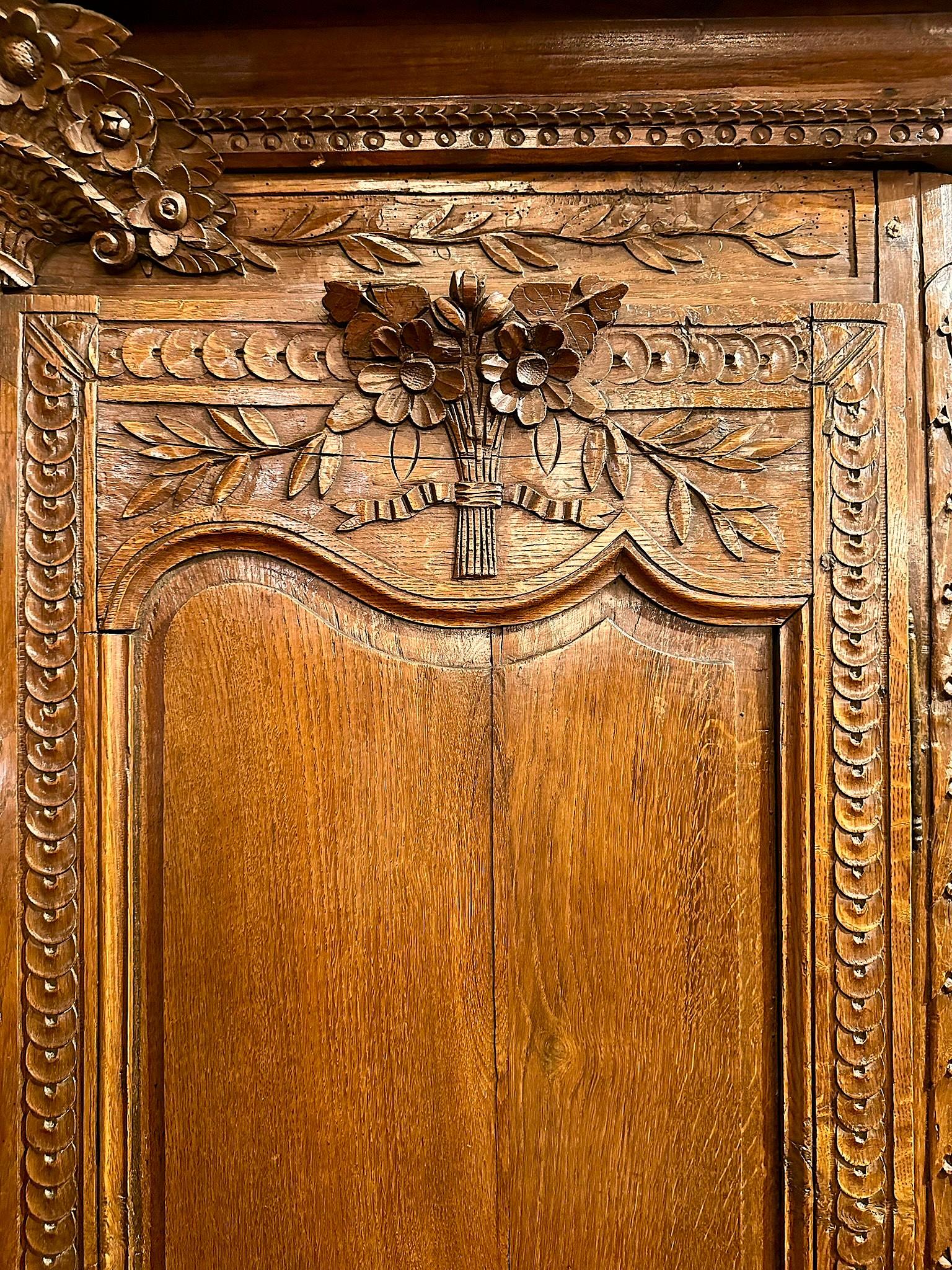 Antique French Lyonnaise Carved Oak Armoire, Circa 1790-1810. For Sale 2