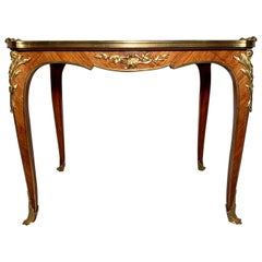 Antigua "Mesa Bandeja" francesa de caoba y madera Kingwood con monturas de Ormolu, circa 1890