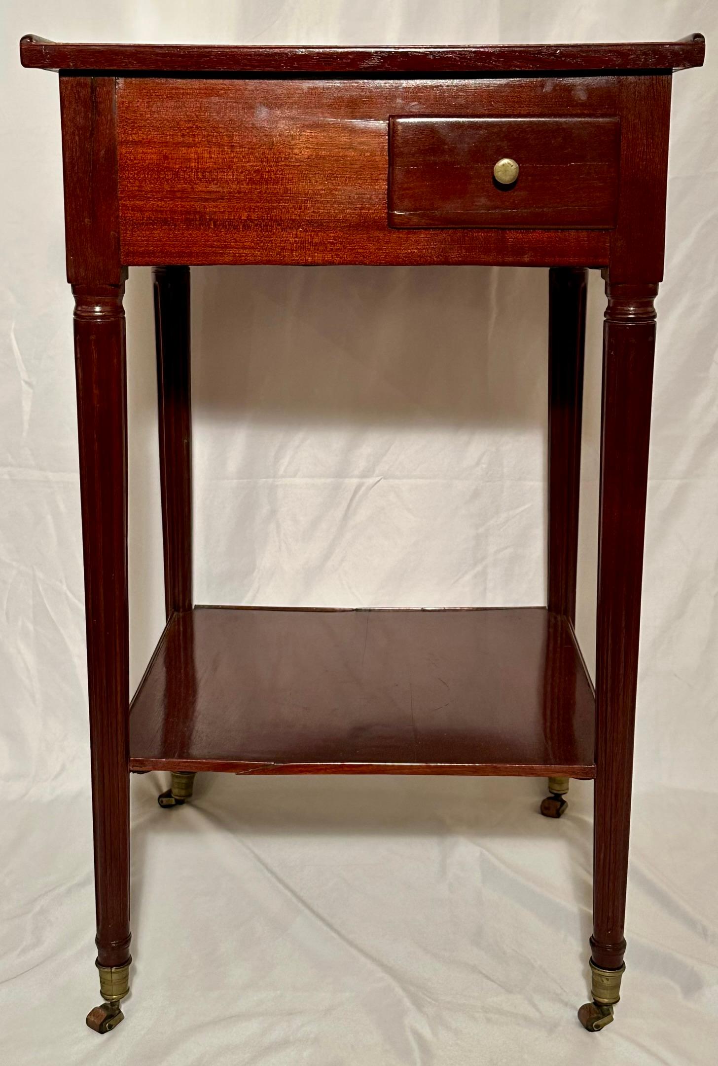 Français Ancien Rafraîchissoir ou table à vin en acajou et marbre, Circa 1900. en vente