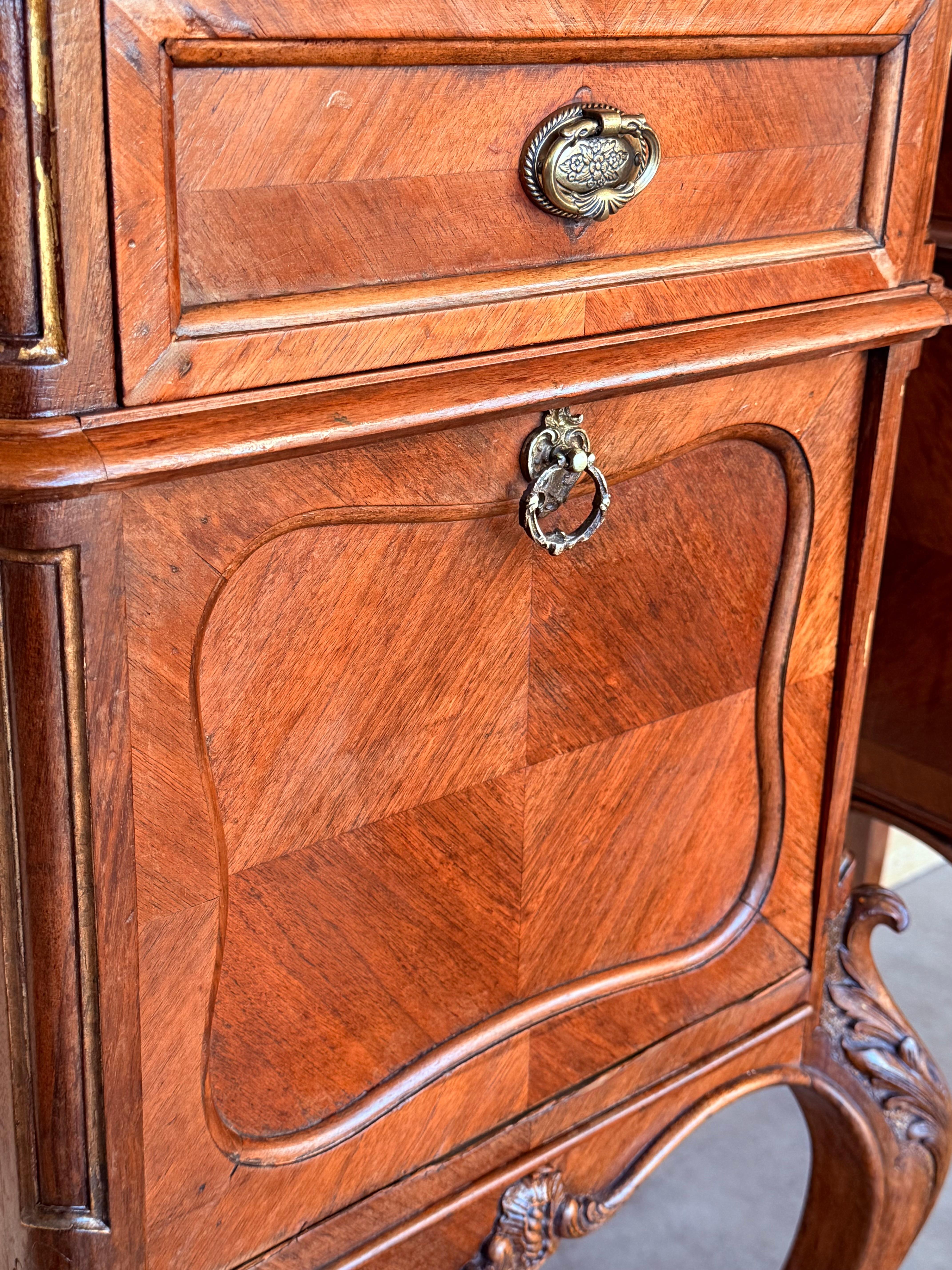 Antique French Mahogany Night Stands with marble top and crest, 1900 For Sale 3