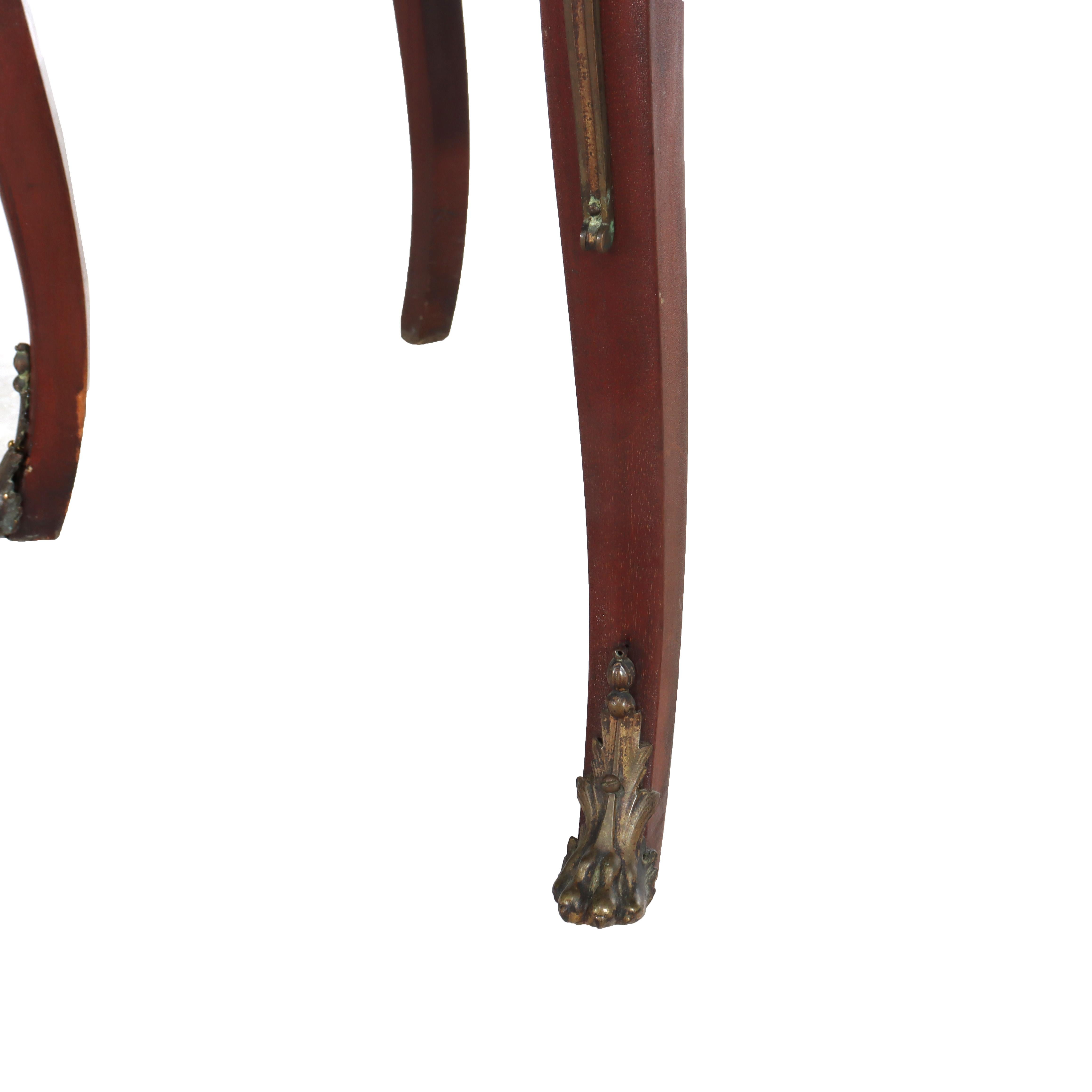 Antique French Vitrine in mogano e ormolu con pannelli in Vernis Martin del 1890 ca. in vendita 5