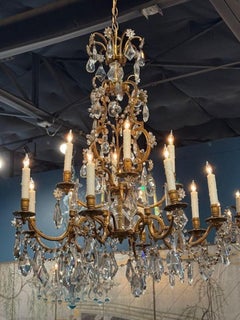 Antique French Maison Bagues Manner Chandelier en bronze doré et cristal