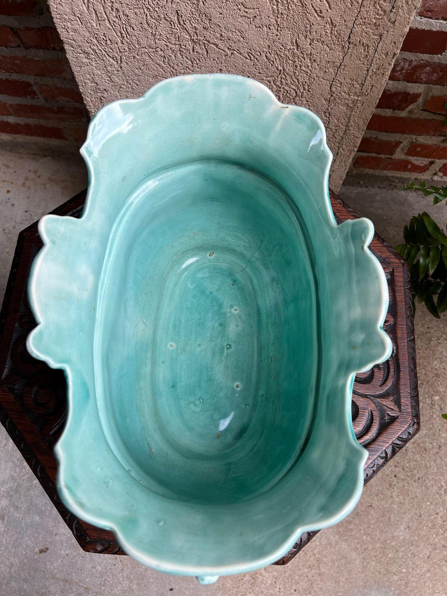Antiquité Française Majolique Barbotine Jardinière Hunt Dog Onnaing Cache Pot Planter 12