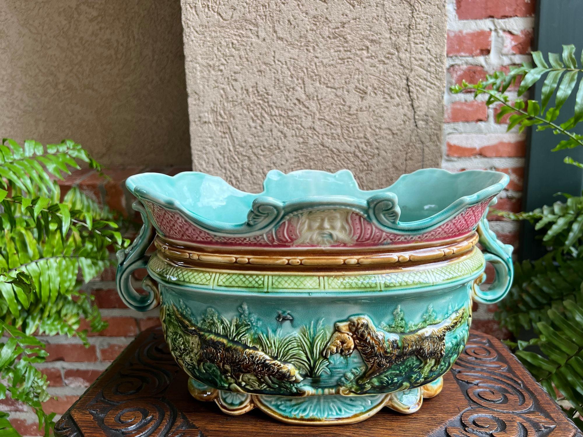 Fait main Antiquité Française Majolique Barbotine Jardinière Hunt Dog Onnaing Cache Pot Planter