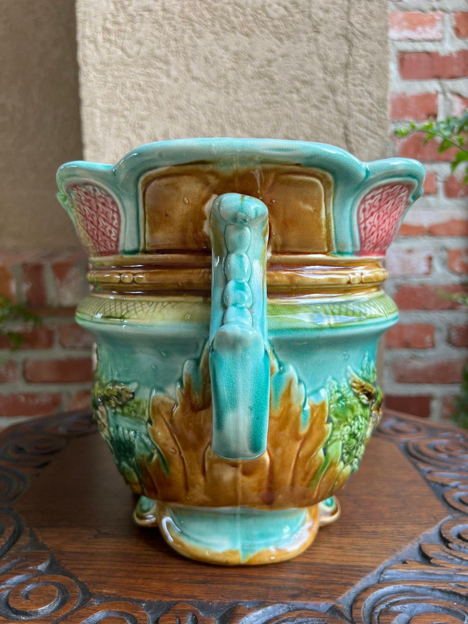 Antiquité Française Majolique Barbotine Jardinière Hunt Dog Onnaing Cache Pot Planter 2