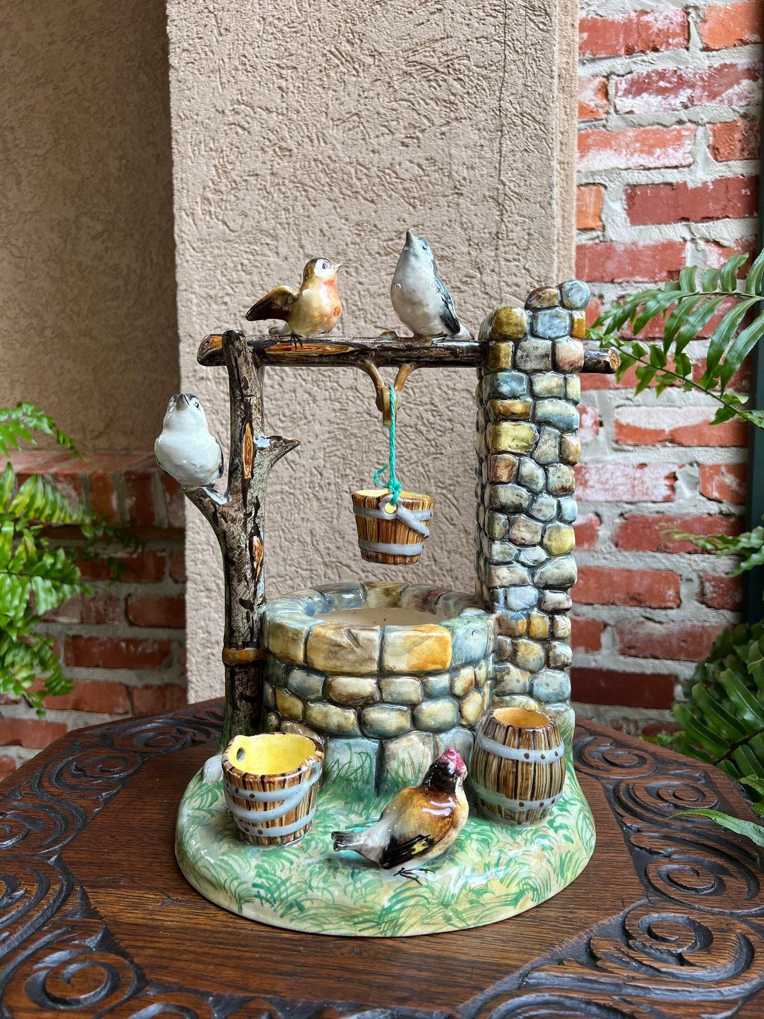 Antique French Majolica Bird Wishing Well Flower Holder Cache Pot Jerome Massier en venta 5