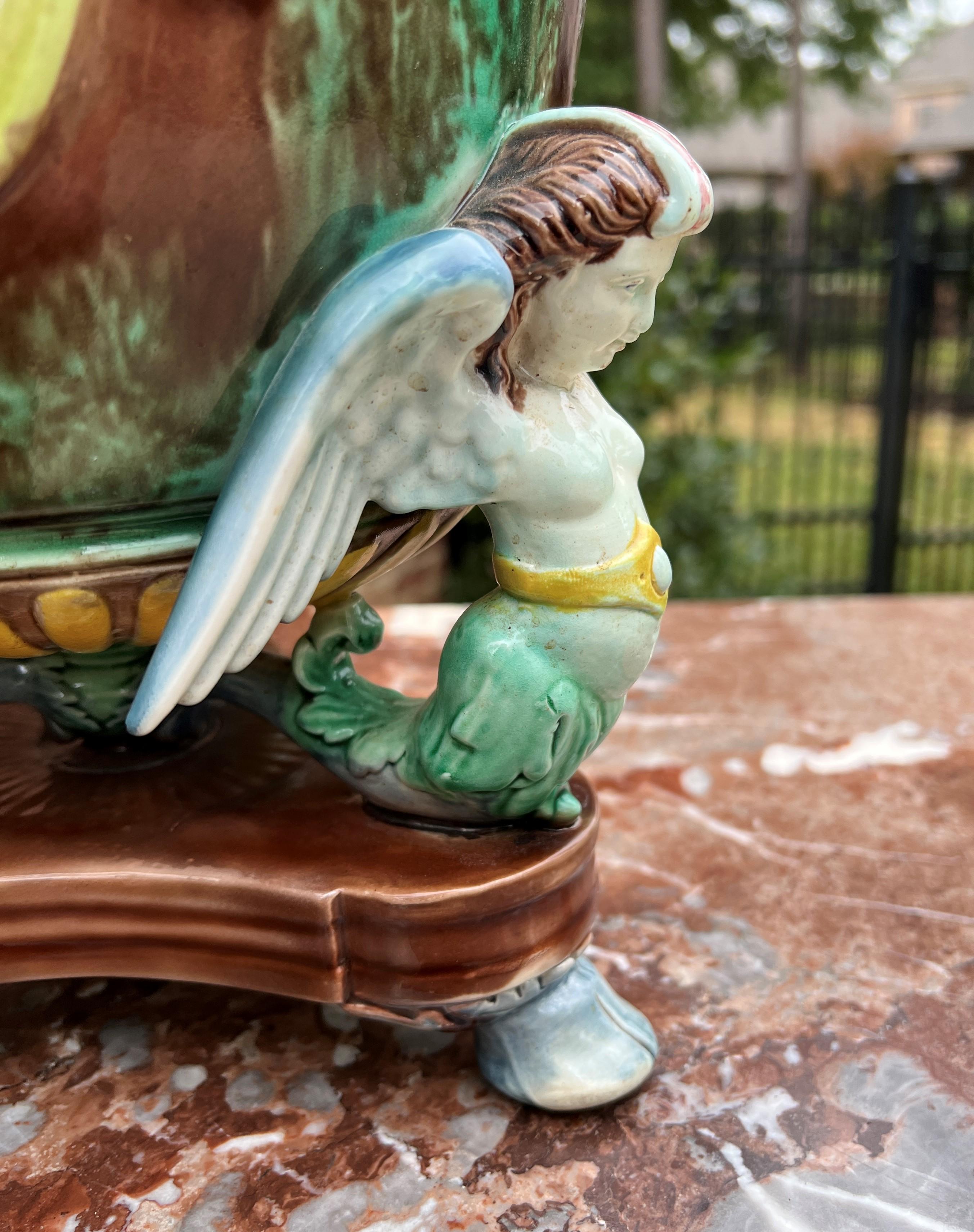 Antique English Majolica Cache Pot Planter Bowl Footed Jardiniere Angels Birds In Good Condition For Sale In Tyler, TX