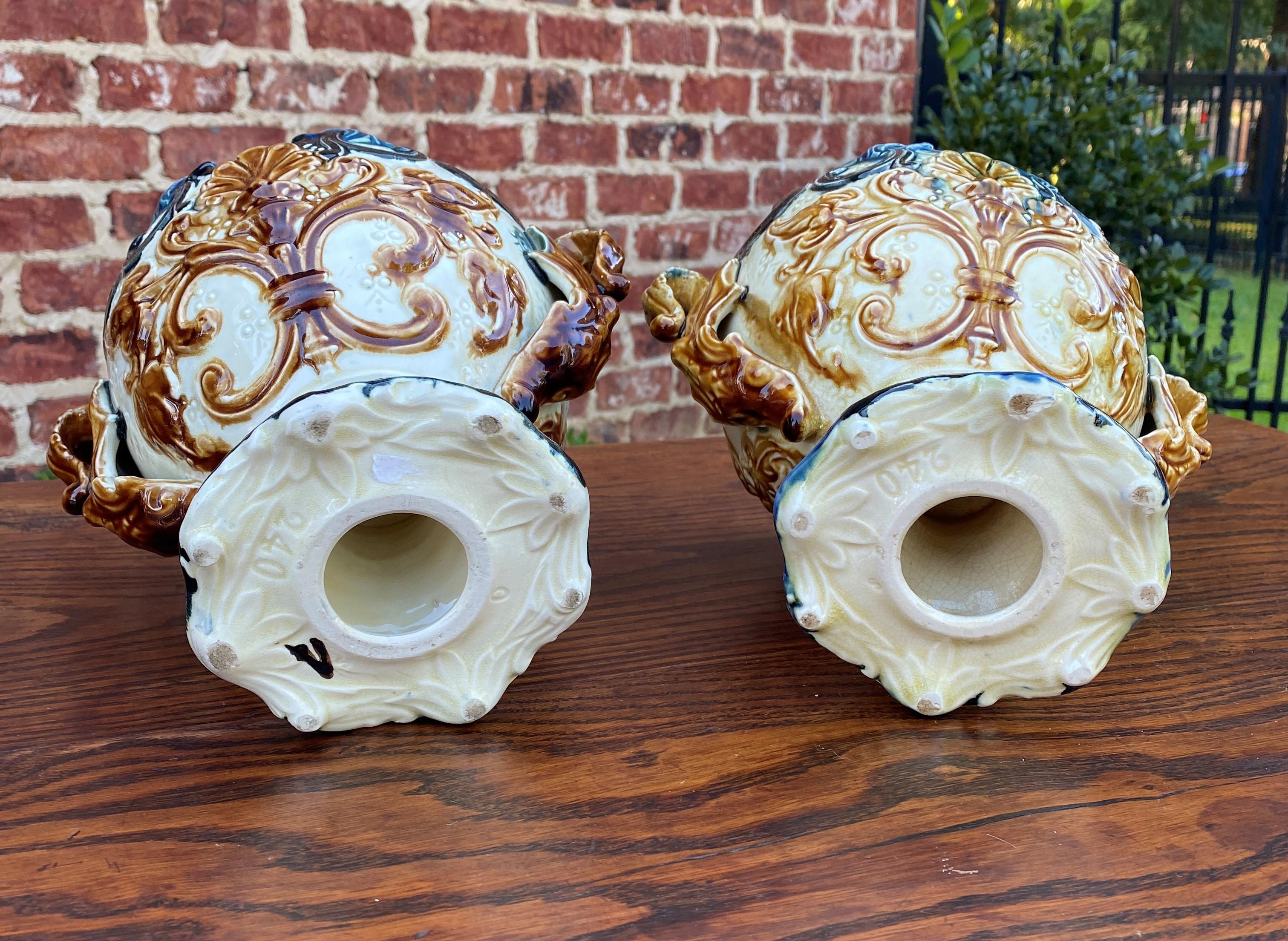 Antique French Majolica Pair Cache Pot Planter Flower Pot Jardiniere Vase c 1900 For Sale 2