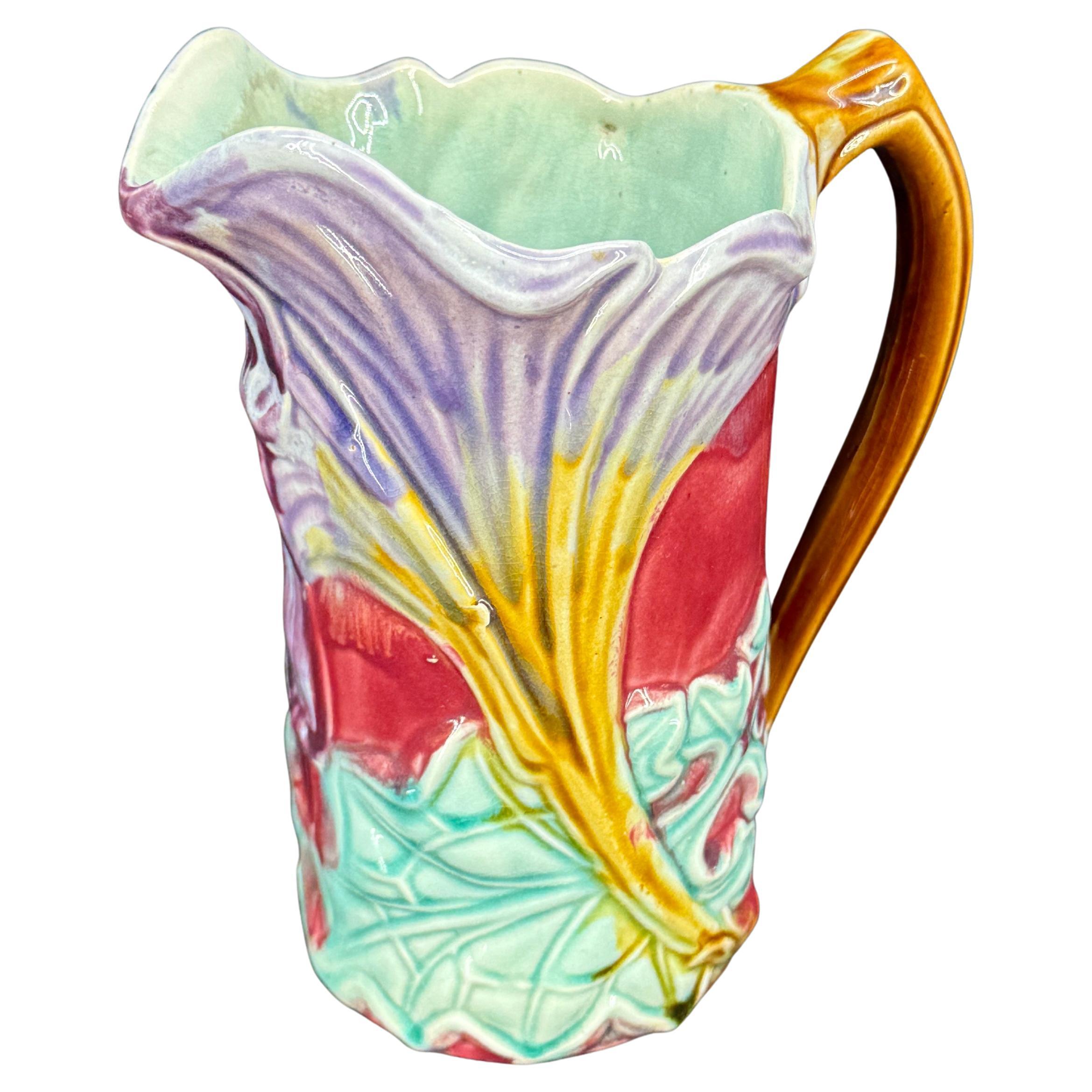 Antique French Brocca in maiolica di La Faïencerie d'Onnaing