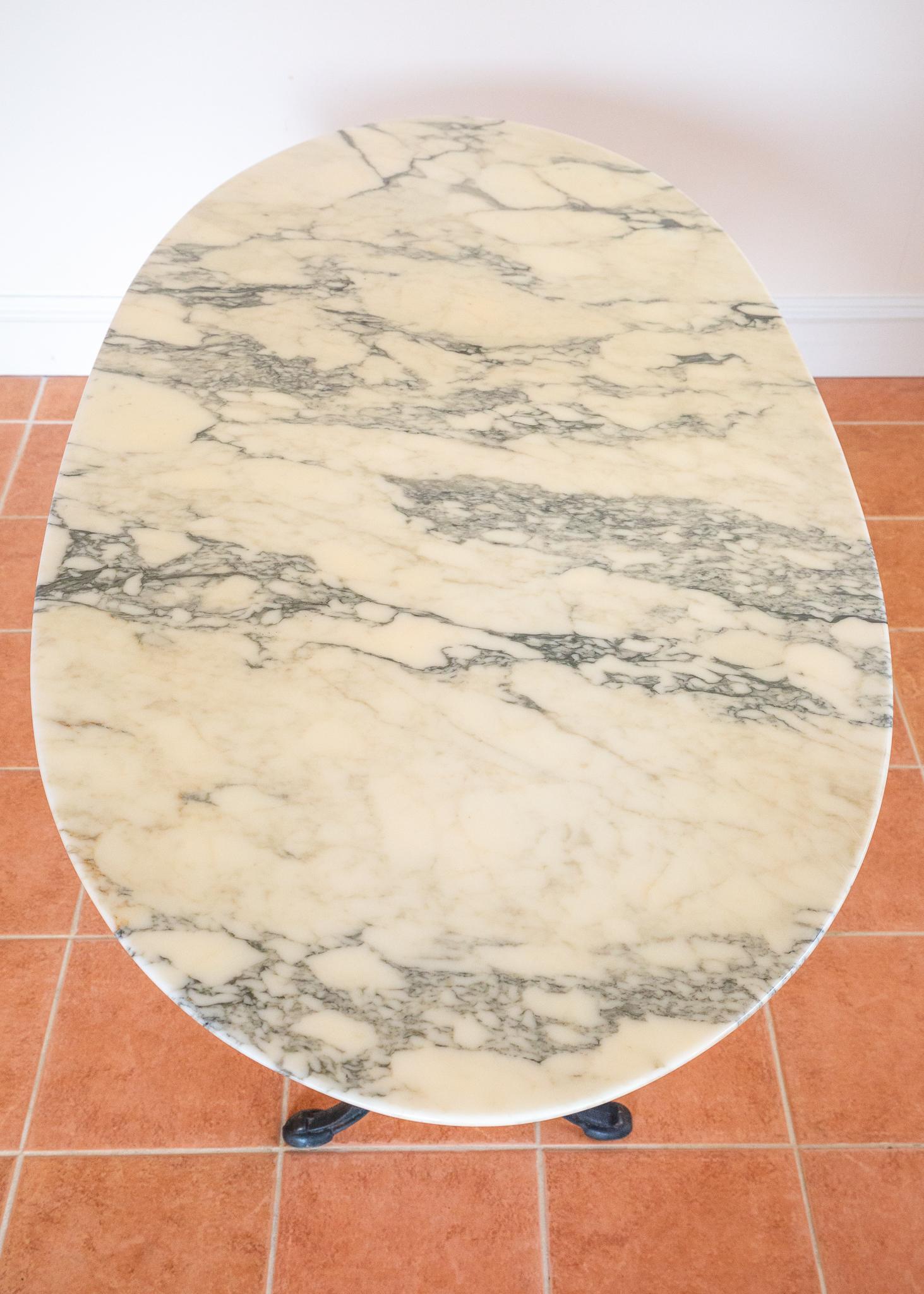 Antique French Marble Bistro Dining Table Rare Large Oval Cast Iron Long Slender en vente 6