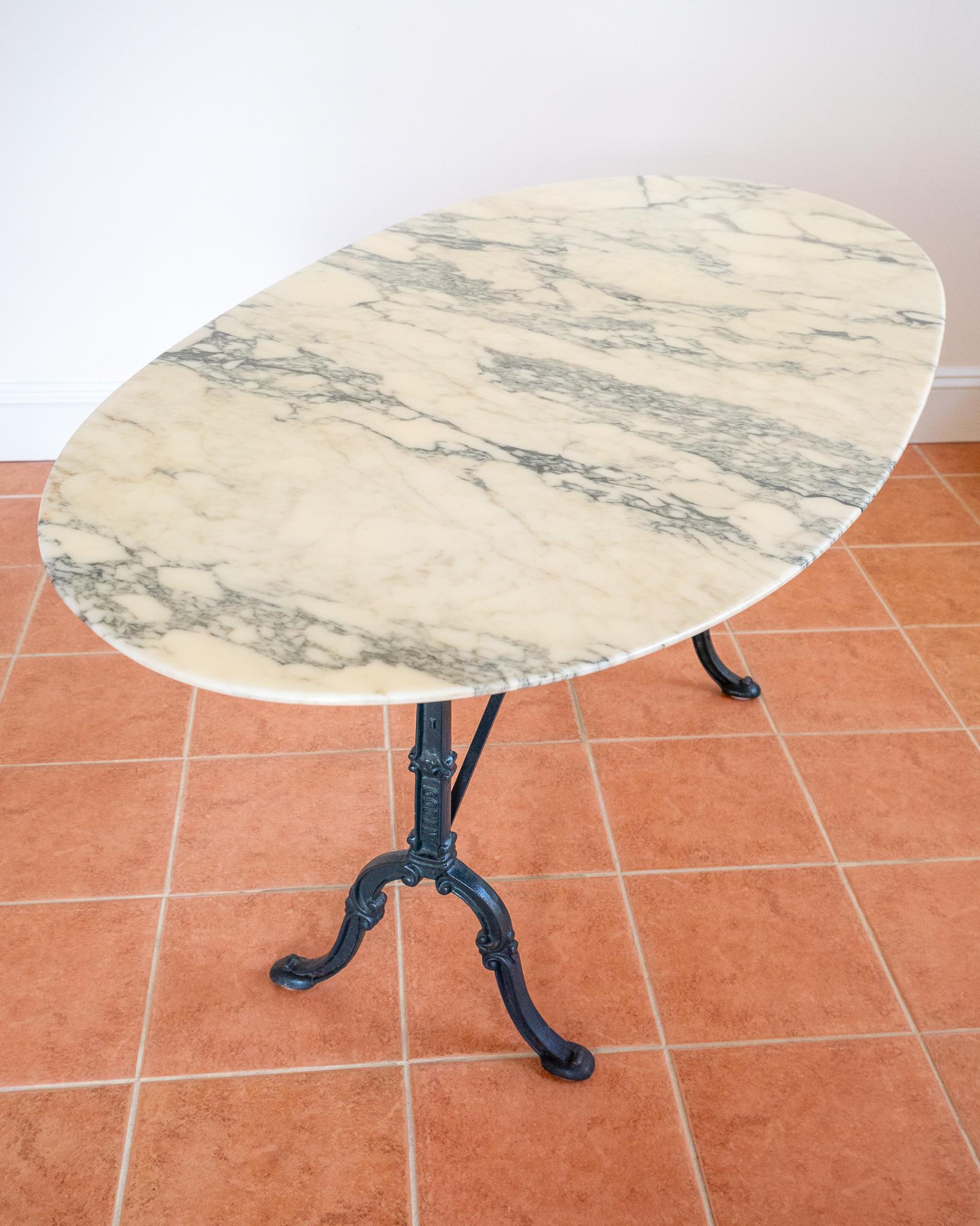 Fer Antique French Marble Bistro Dining Table Rare Large Oval Cast Iron Long Slender en vente