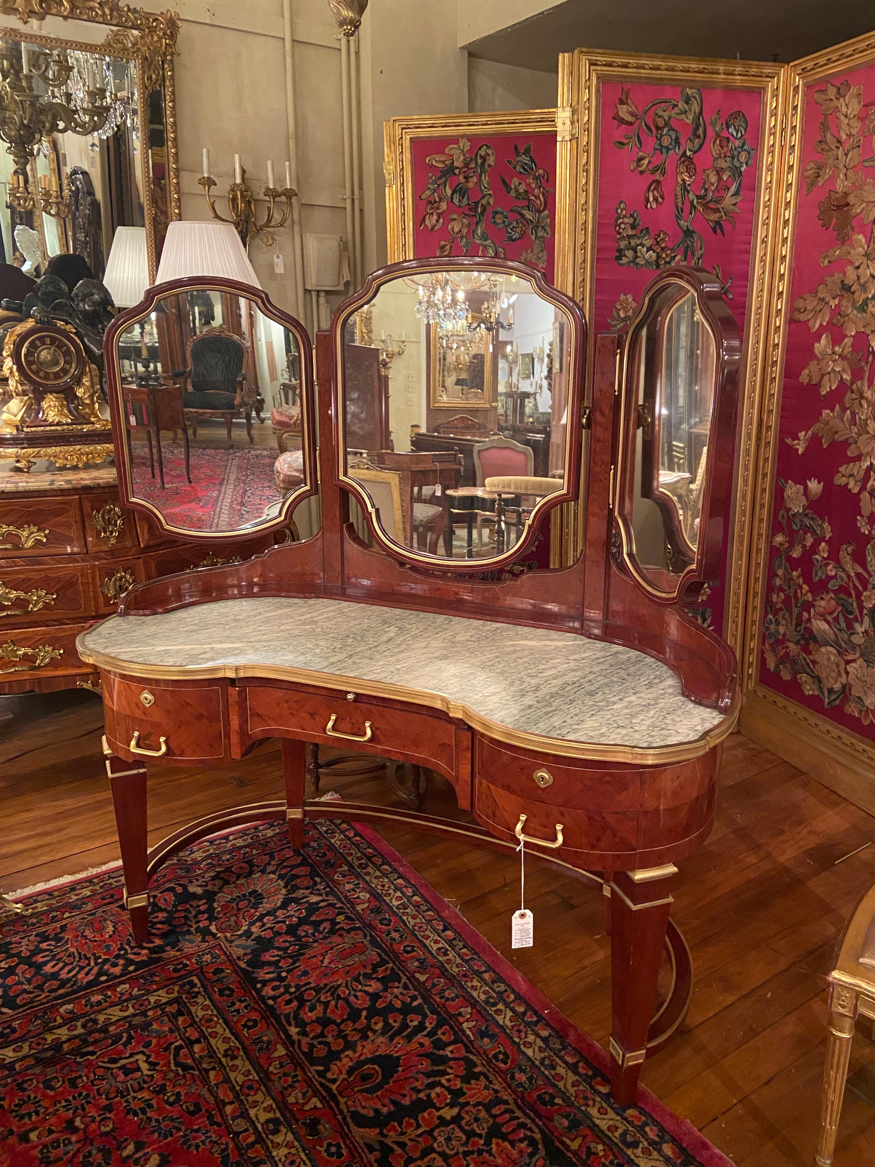 antique mahogany vanity