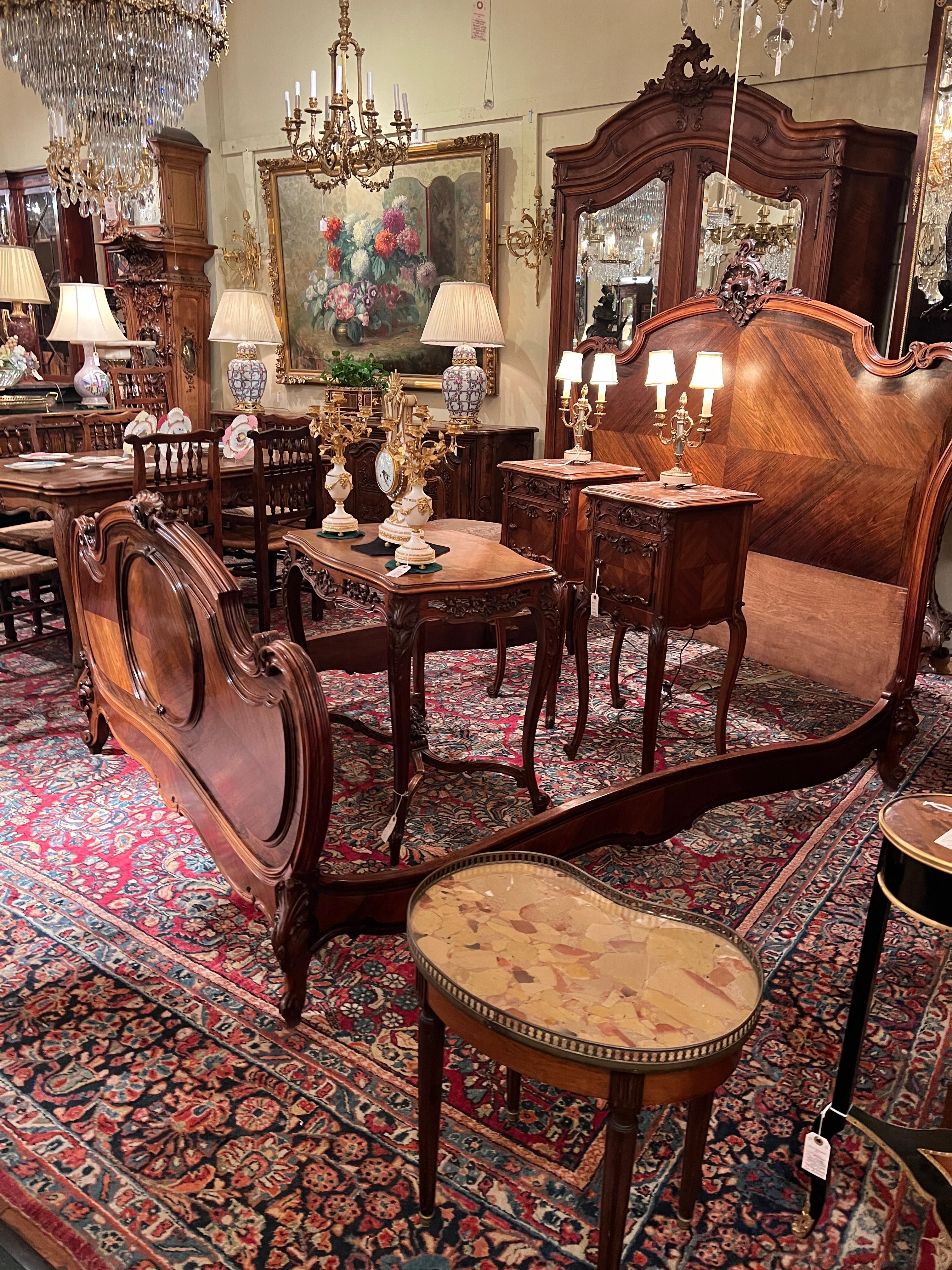 Antique French Marble Top Kidney Shaped Table, Circa 1910-1920. For Sale 2