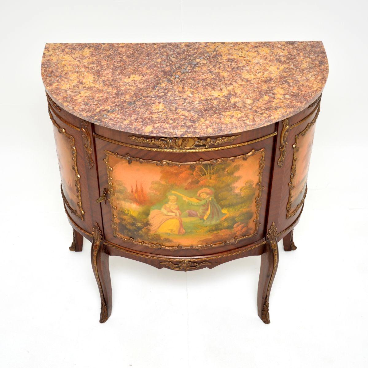 Antike Französisch Marmorplatte gemalt Schrank (Goldbronze) im Angebot