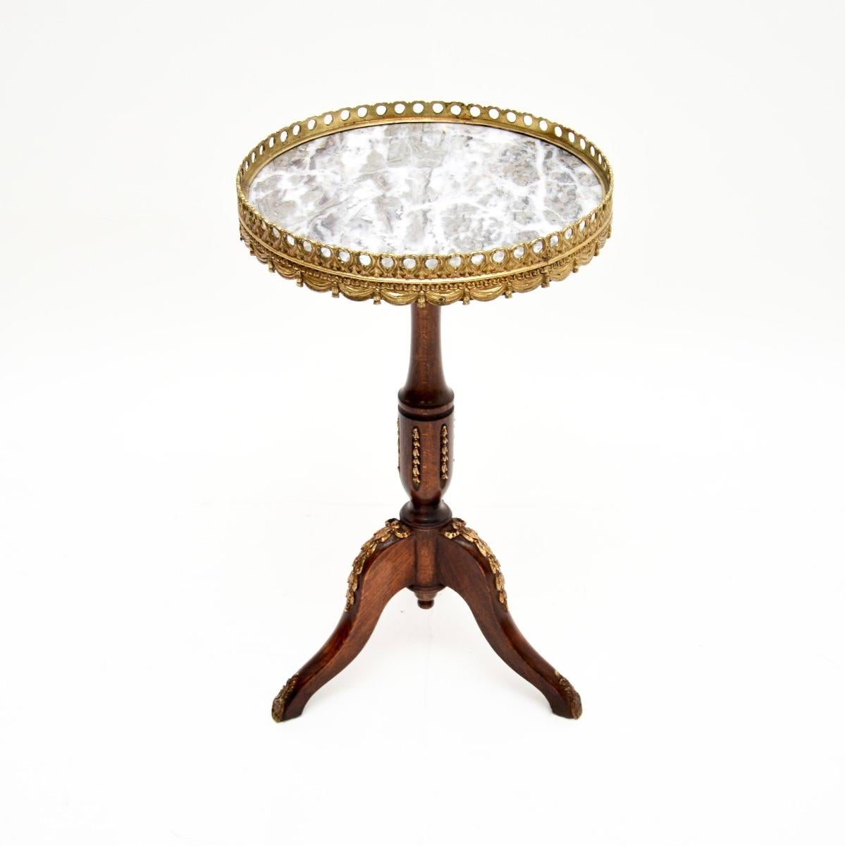 A beautiful and very well made antique French marble top wine table, dating from around the 1930’s.

This is of superb quality, it is very sturdy and is a useful size. The solid wood frame has high quality ormolu mounts and a gorgeous pierced ormolu