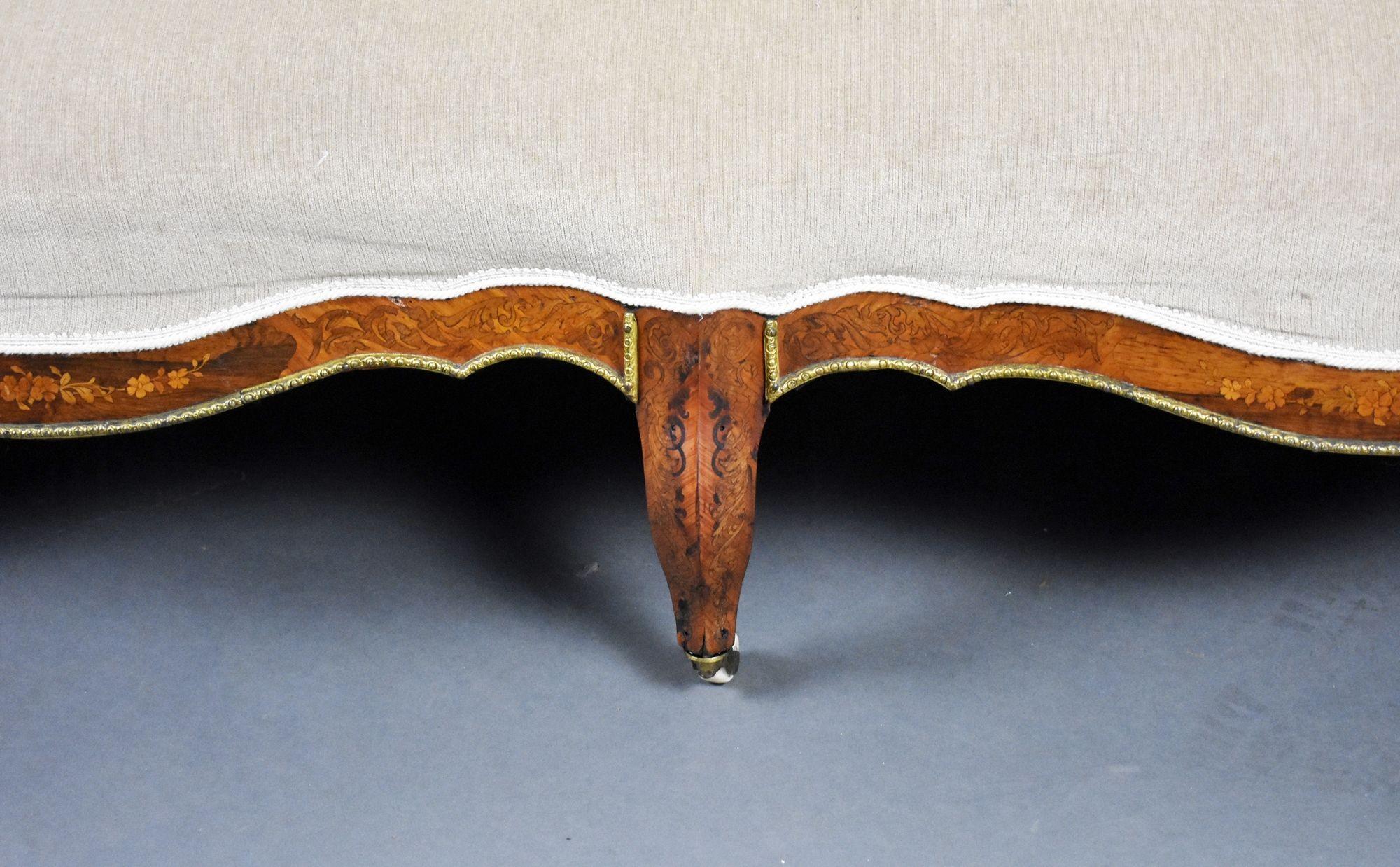 Antikes französisches Intarsien-Sofa im Angebot 7