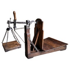 Balances décimales antiques, françaises, de mercantilisme pour les graines et les grains. Circa fin des années 1800