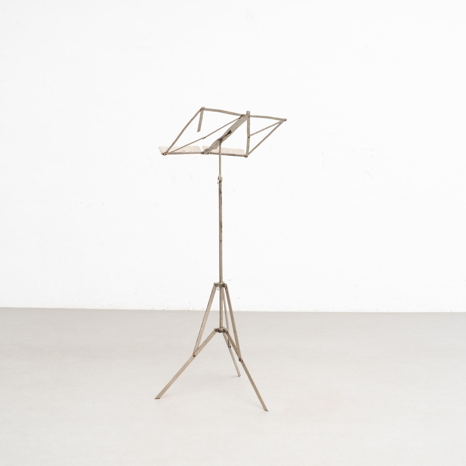 Antique French Metal Music Stand, circa 1940 In Good Condition For Sale In Barcelona, Barcelona