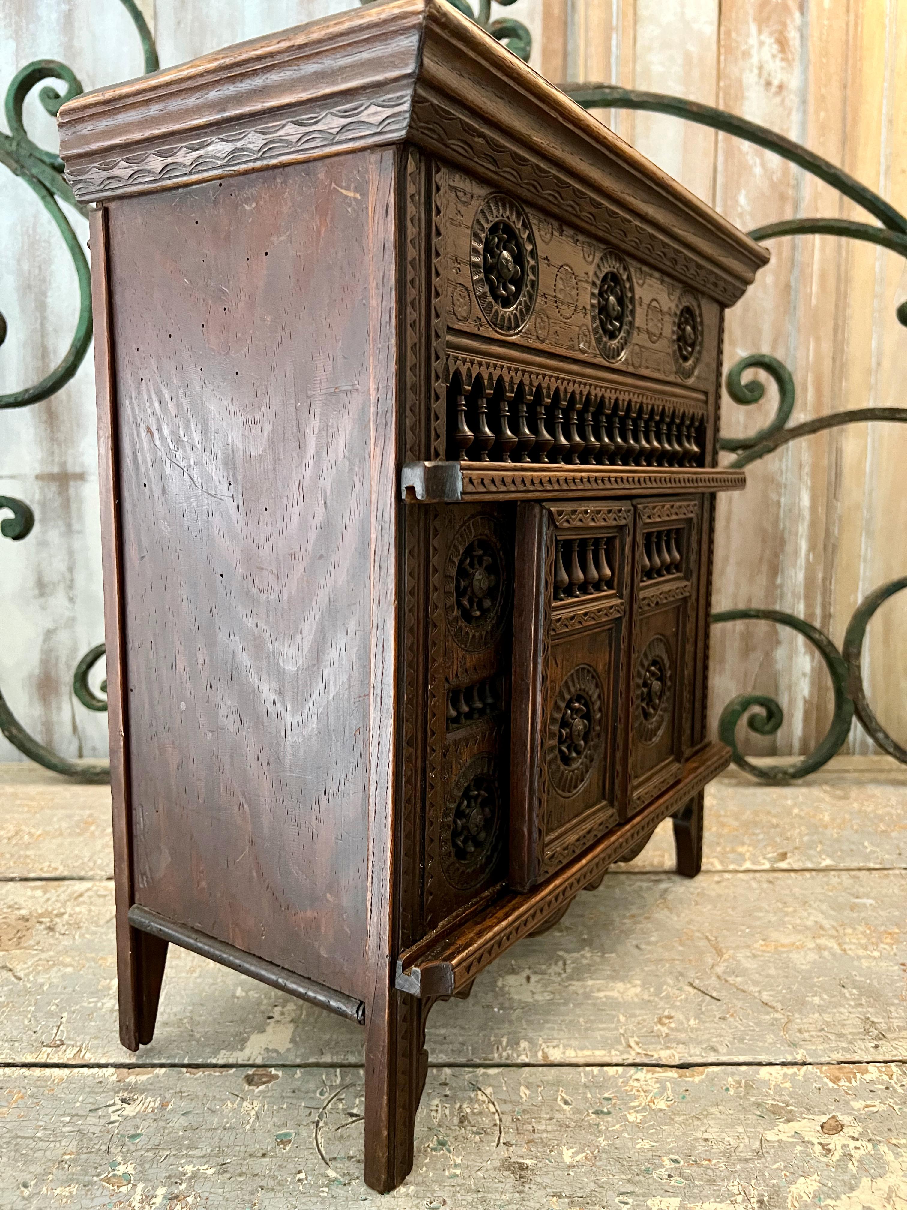 Antique French Miniature Oak Brittany Cabinet In Good Condition For Sale In Charleston, SC