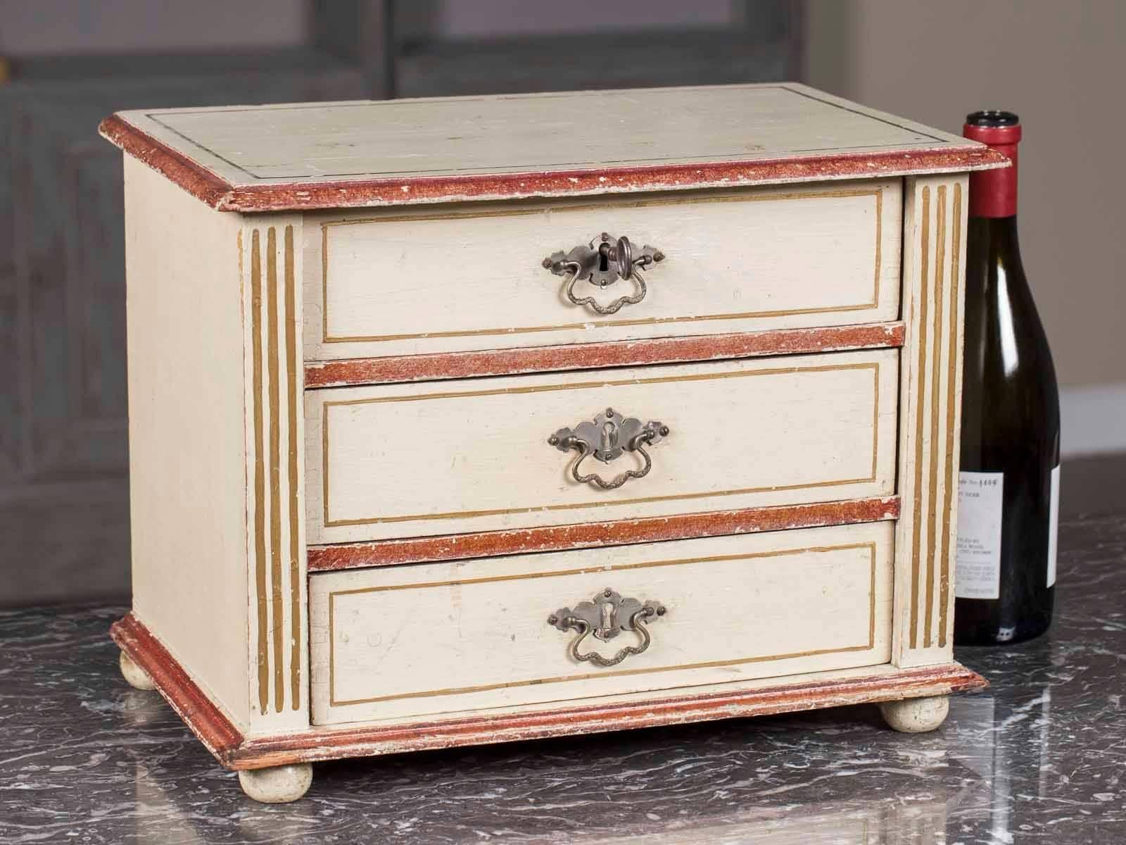 Antique French Miniature Sample Painted Chest of Drawers, circa 1890 In Excellent Condition For Sale In Houston, TX