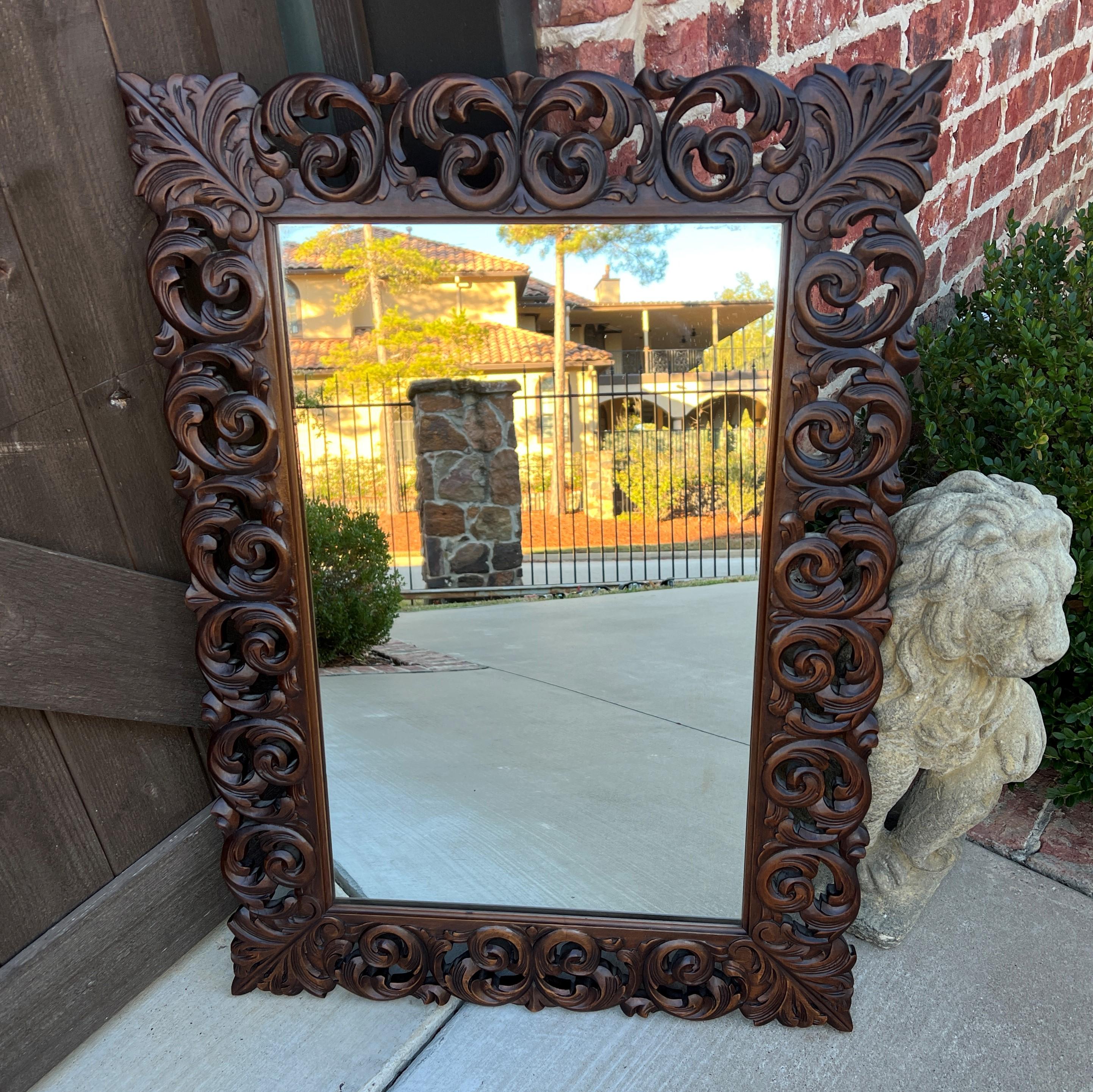Mid-20th Century Antique French Mirror Carved Oak Framed Hanging Wall Mirror 1930s