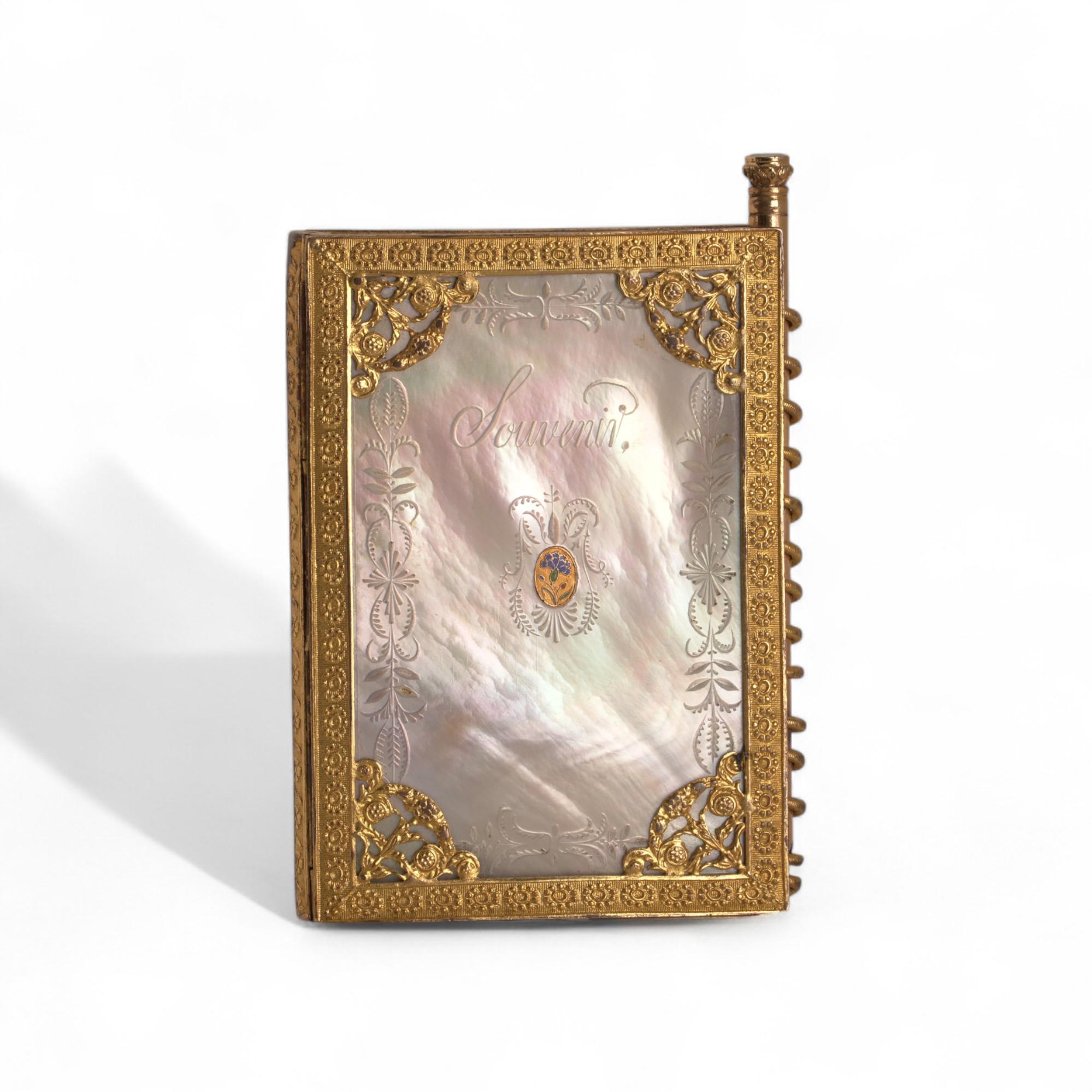 Antique French Mother-of-Pearl & Gilt Bronze Souvenir Notebook, 1836 In Good Condition For Sale In Braintree, GB