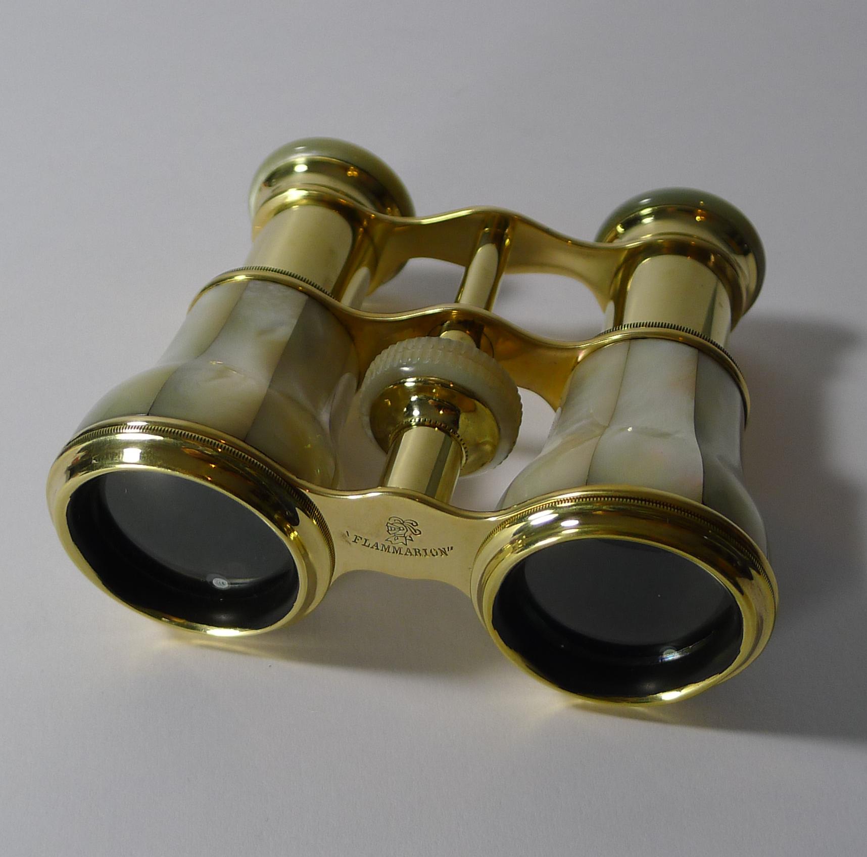 Antique French Mother of Pearl Opera Glasses by Flammarion, Paris In Good Condition In Bath, GB
