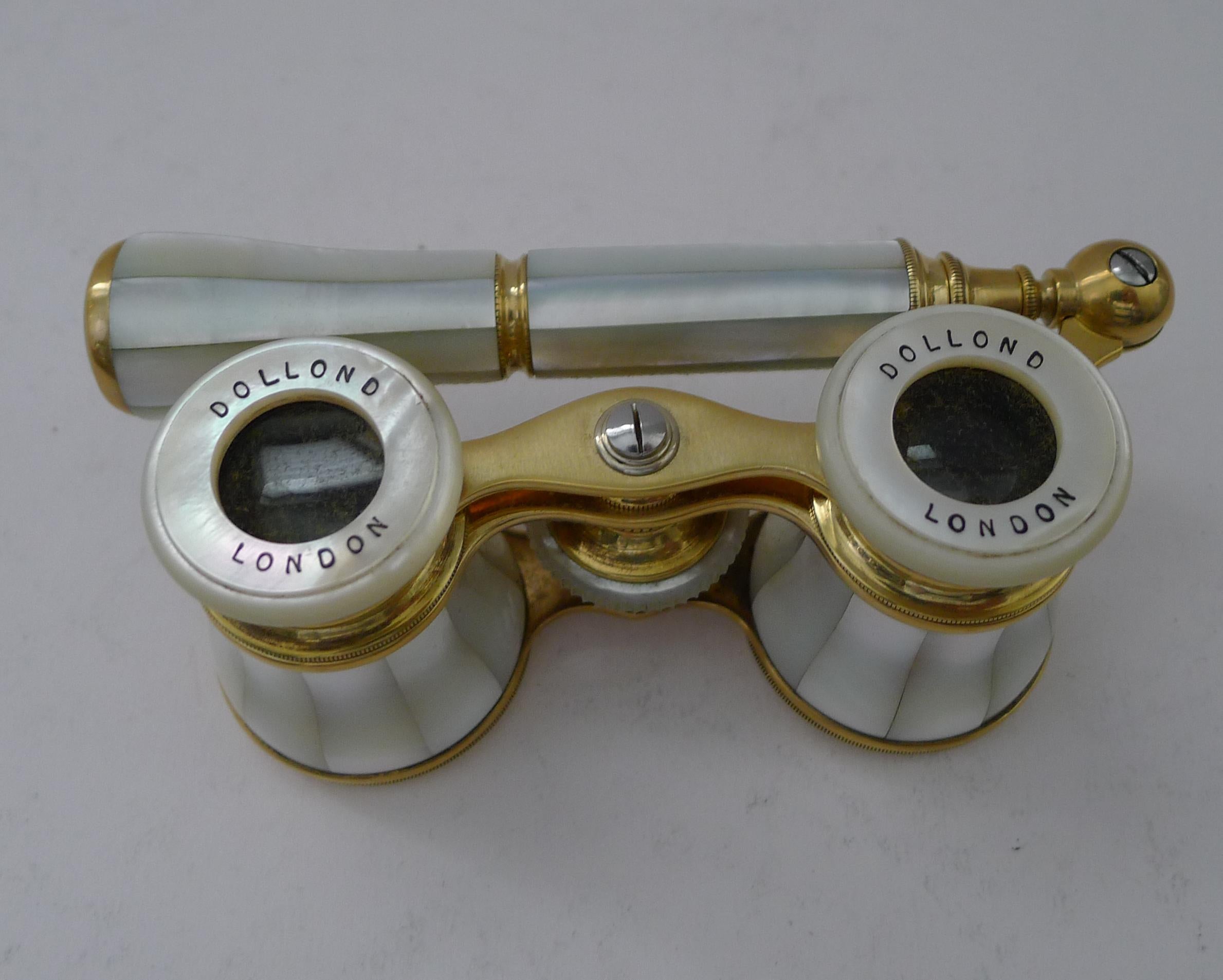 Antique French Mother of Pearl Opera Glasses for Dolland, London In Good Condition In Bath, GB
