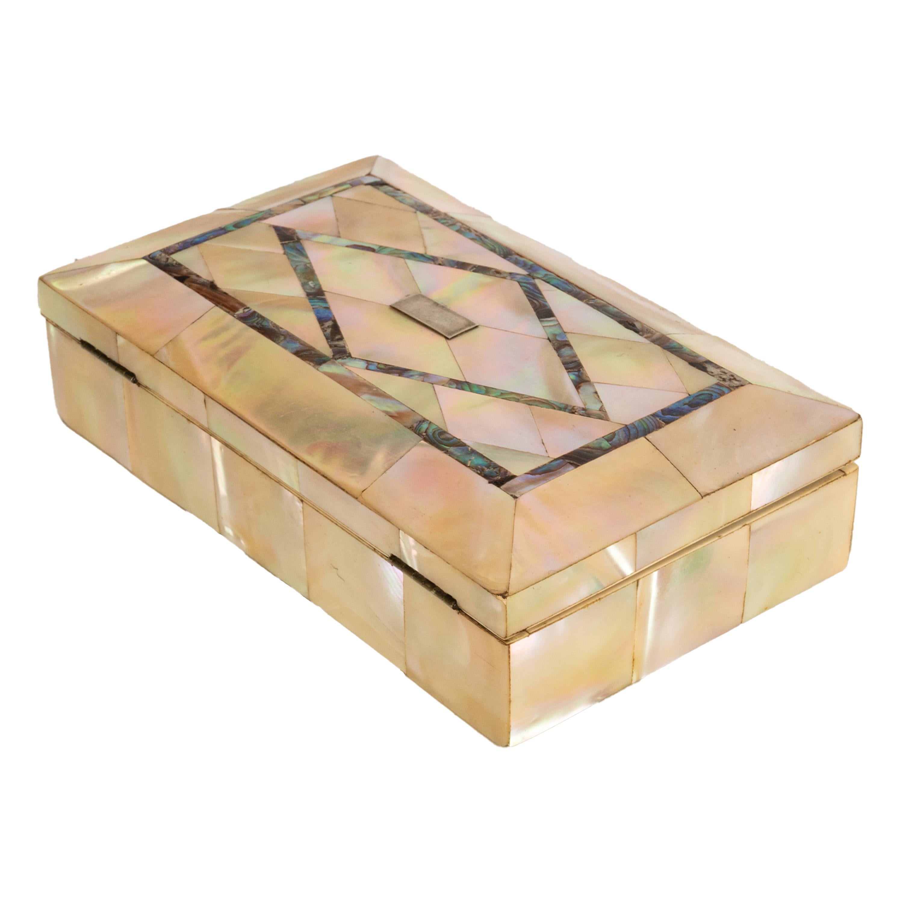Mid-19th Century Antique French Mother of Pearl Sewing Necessaire Etui Propelling Pencil Case