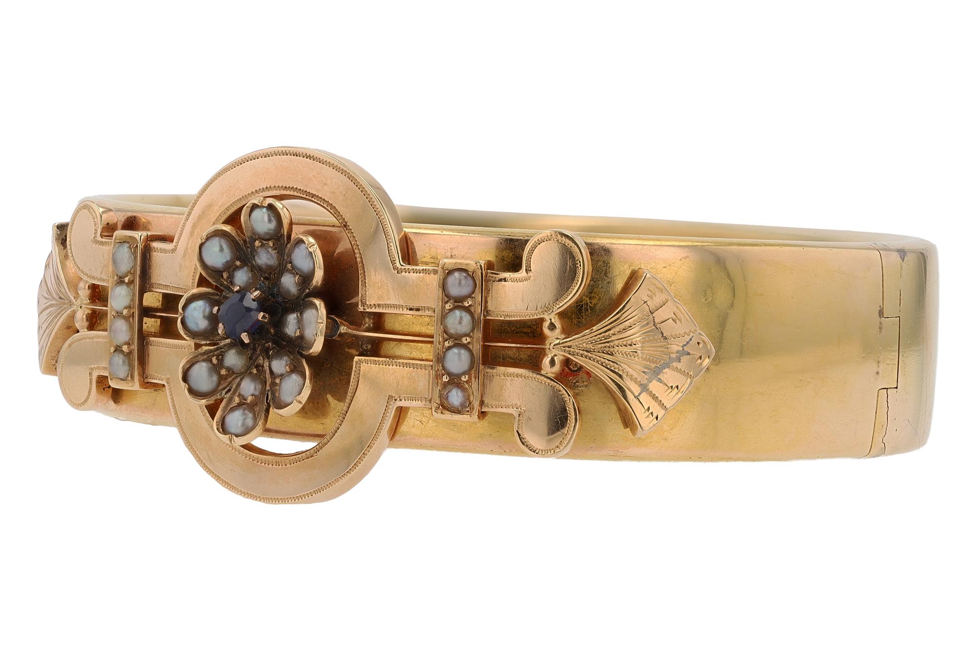 Round Cut Antique French Napoleon III 1891 Engraved 18k Gold Bangle Bracelet