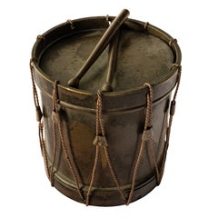 Antikes französisches Napoleon III Bronze Grand Tour Neuheit Trommel-Schreibtisch-Tintenfass 1850