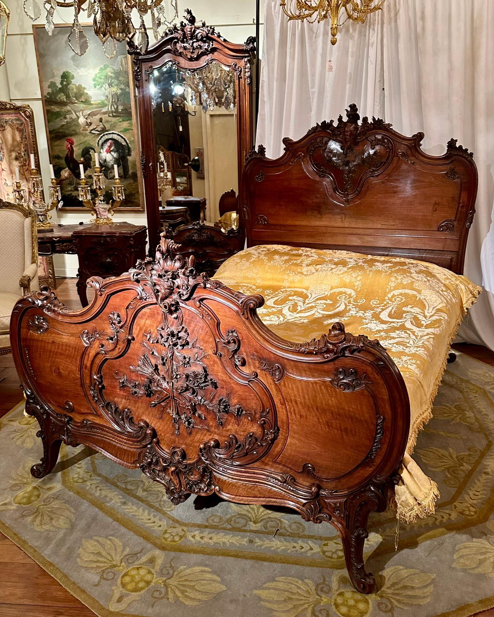 Antique French Napoleon III Carved Mahogany 5 Piece Bedroom Suite, Circa 1880. For Sale 1