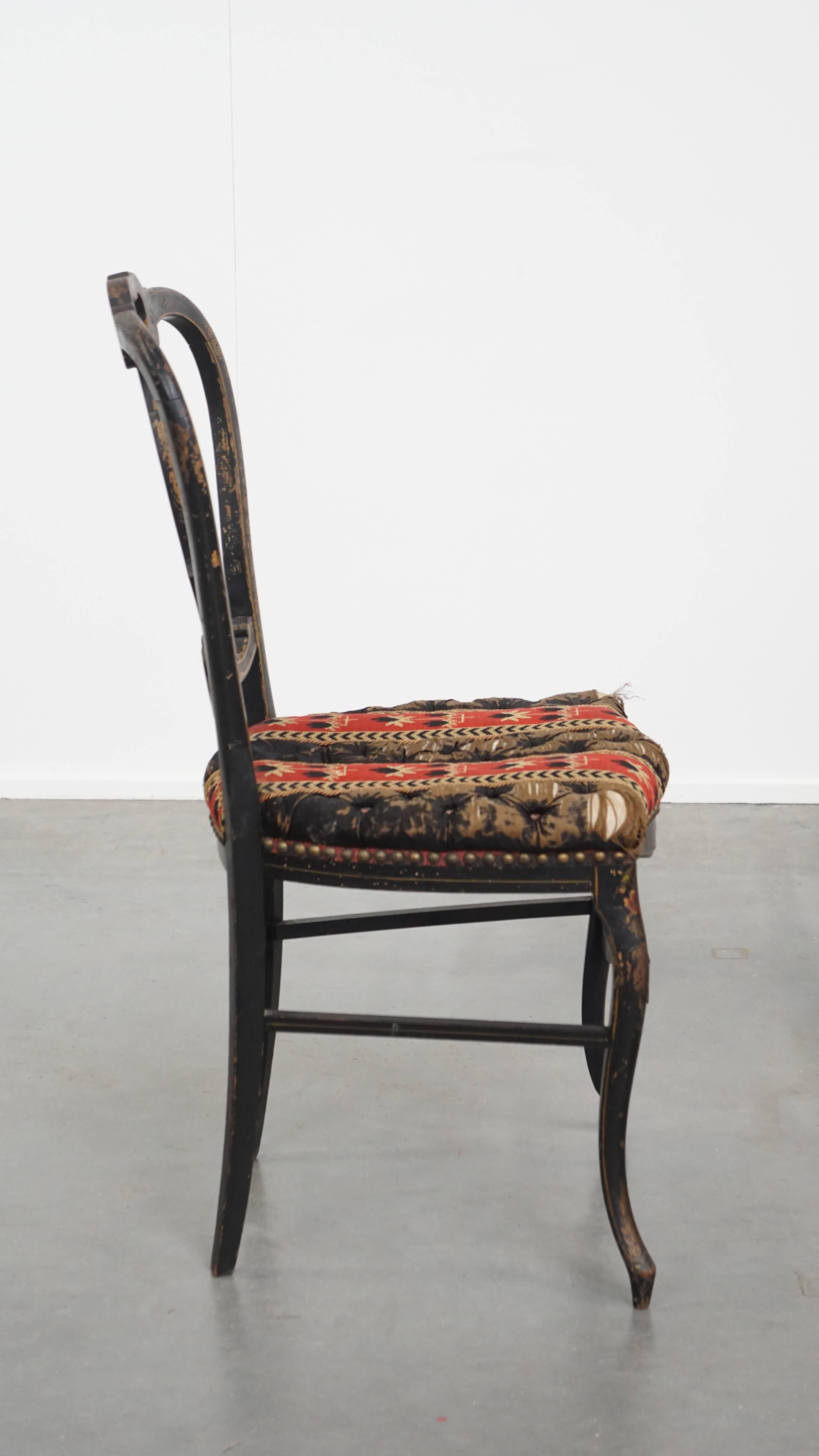 Romain classique Antique French French Napoleon III Chair Inlaid with Mother-of-Pearl (Chaise Napoléon III incrustée de nacre) en vente