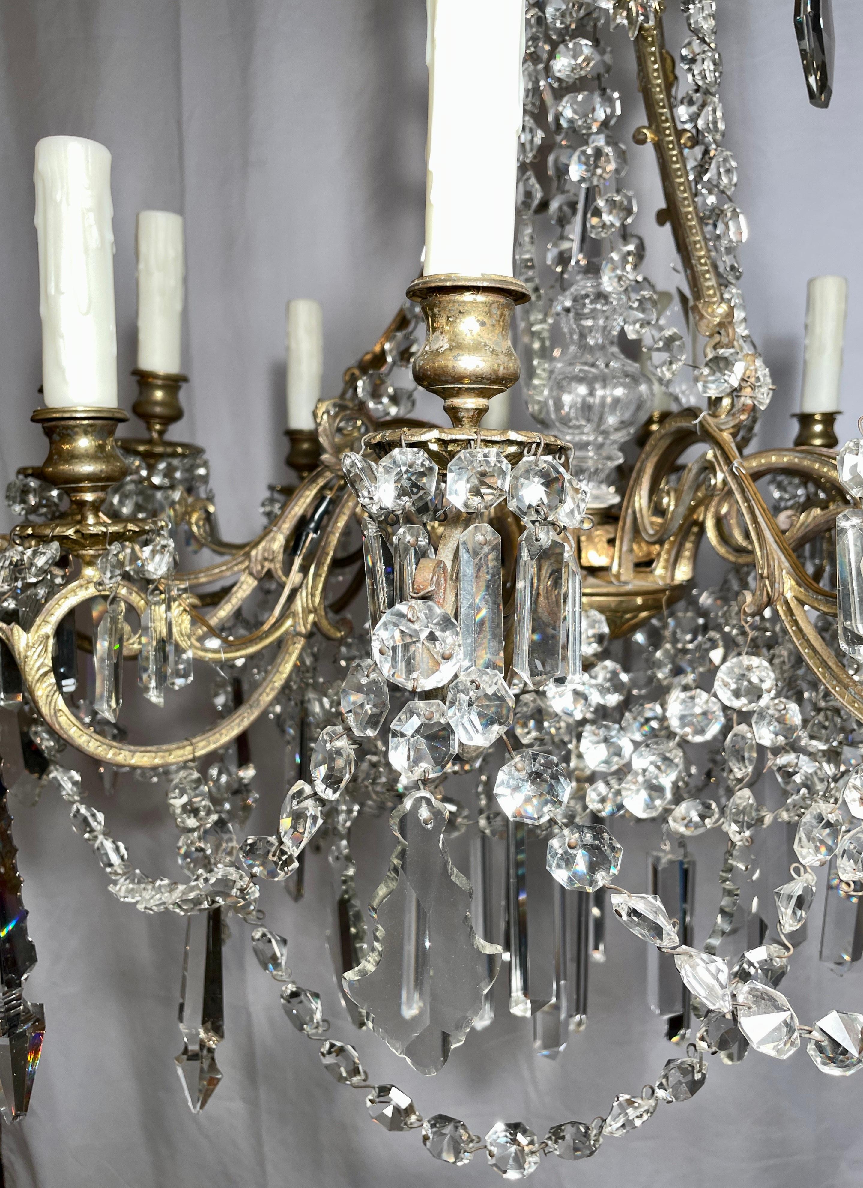 Antique French Napoleon III Crystal & Gold Bronze 12-Light Chandelier, Ca. 1890 For Sale 1