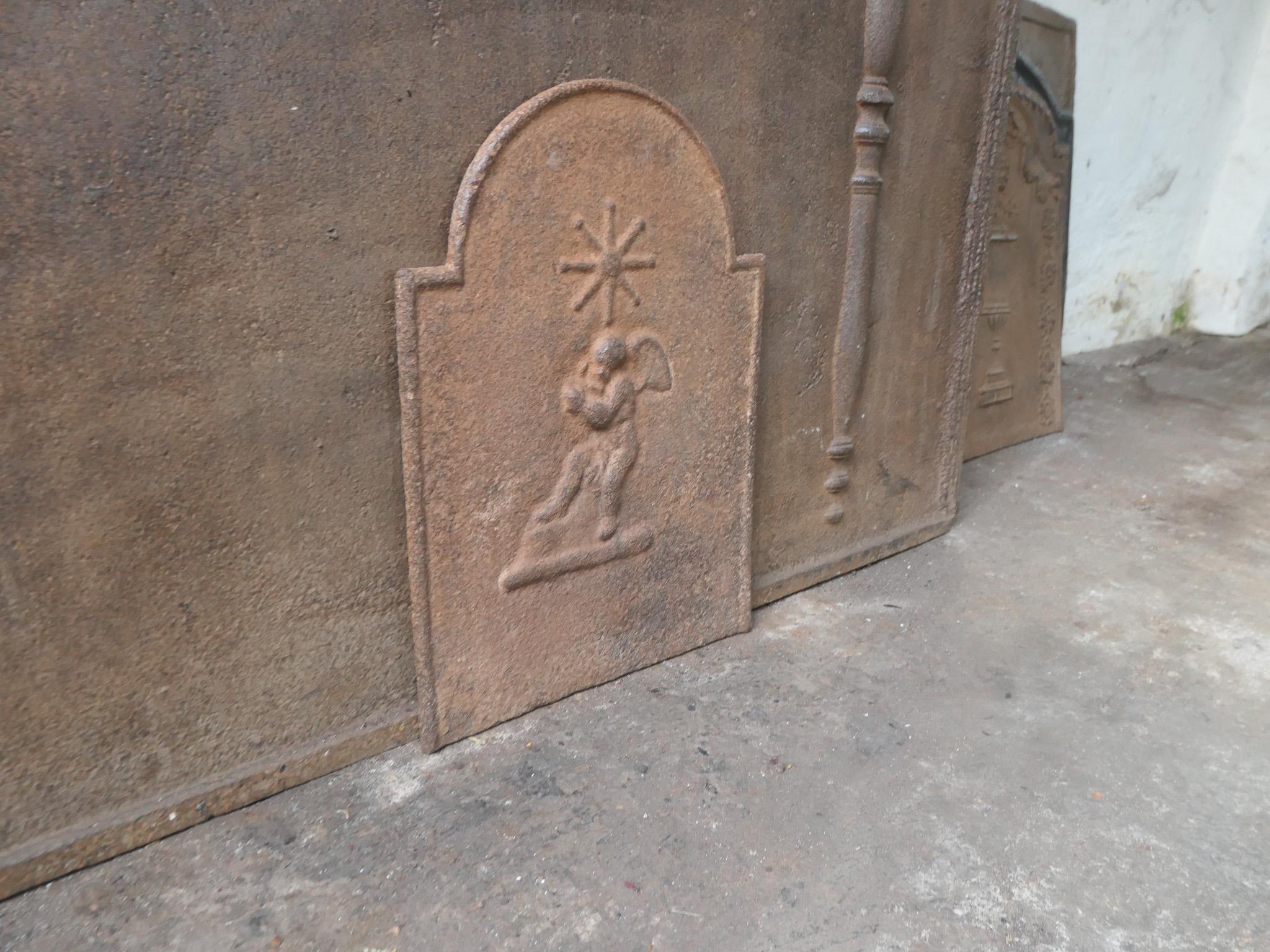 Antique French Napoleon III 'Cupid' Fireback / Backsplash, XIX secolo in vendita 6