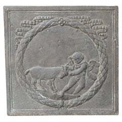 Plaque de cheminée / dosseret "Cupidon" français ancien Napoléon III, 19ème siècle
